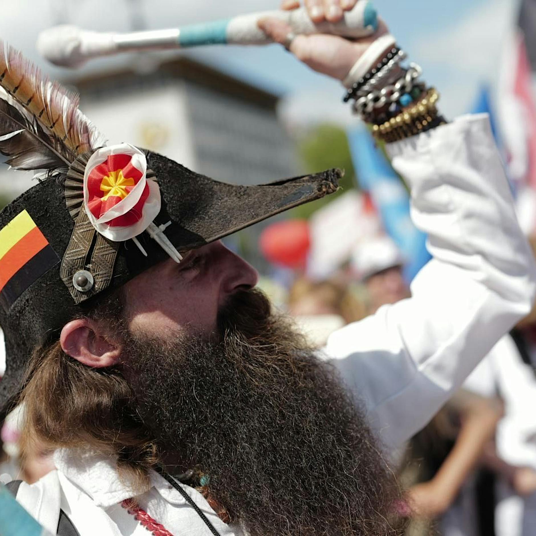 „Querdenker“ protestieren wieder in Berlin: Wo John Lennon auf die AfD trifft