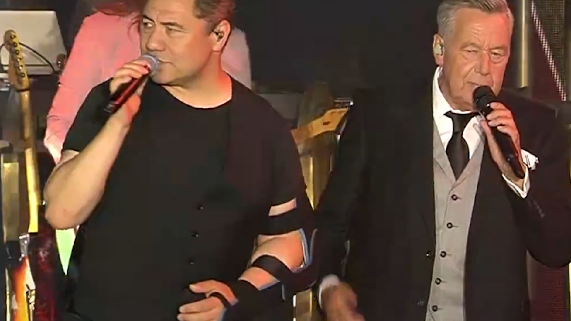 Gitarrist Billy King sang mit Roland Kaiser