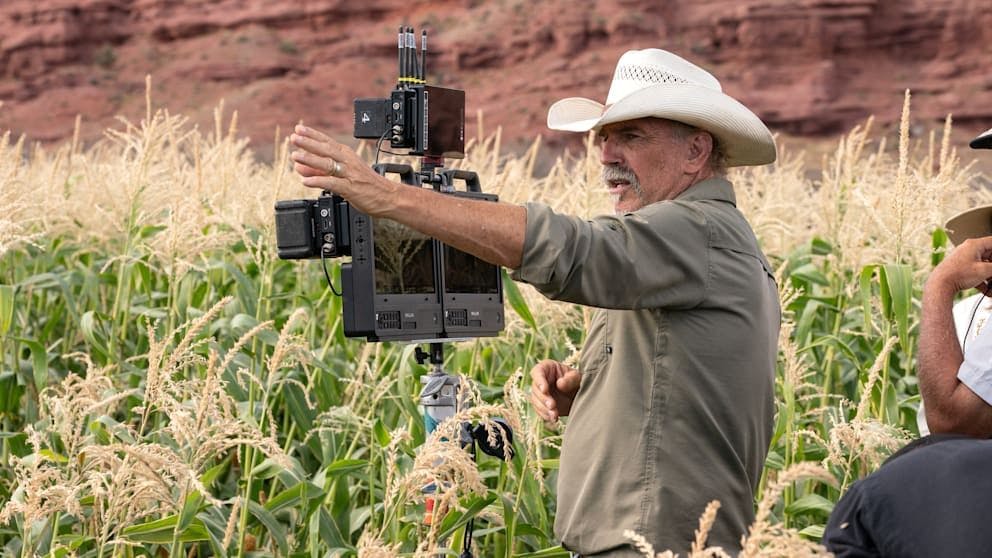 Kevin Costner führte bei „Horizon“ auch Regie.