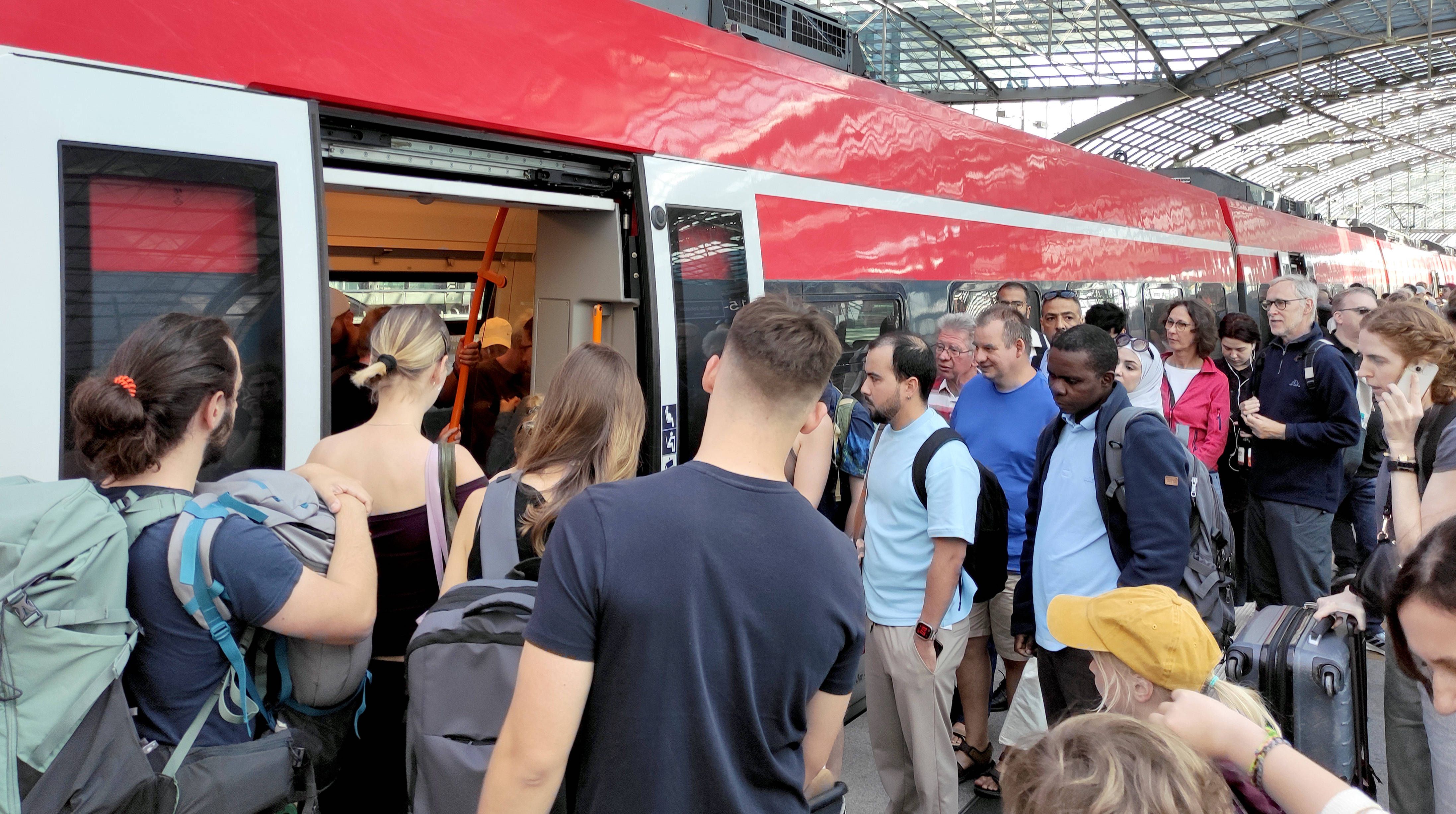 Deutsche Bahn: Mitarbeiter klagen über immer schlimmere Zustände