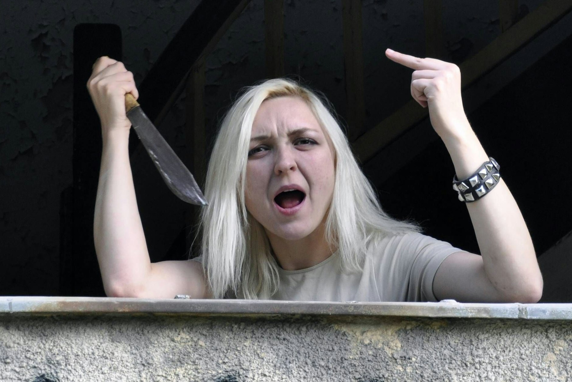 Messer-Attacken geraten immer mehr in den Fokus der Politik. Auch Frauen gehören zu den Tätern.