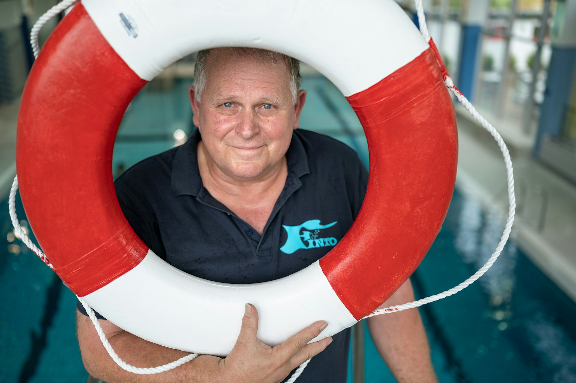 Peter Harzheim ist der Präsident des Bundesverbands Deutscher Schwimmmeister - und warnt davor, dass es in Freibädern zu mehr Unfällen kommen könnte.