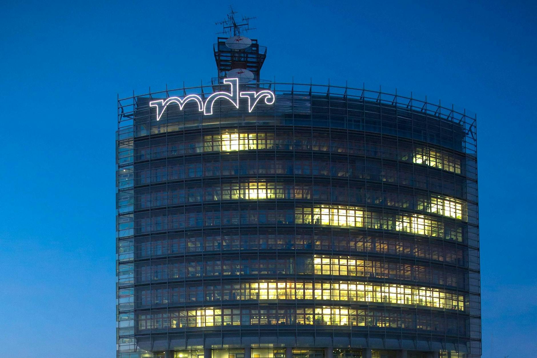 Wenn die AfD in Thüringen regieren würde, könnte der Rundfunkstaatsvertrag gekündigt werden.