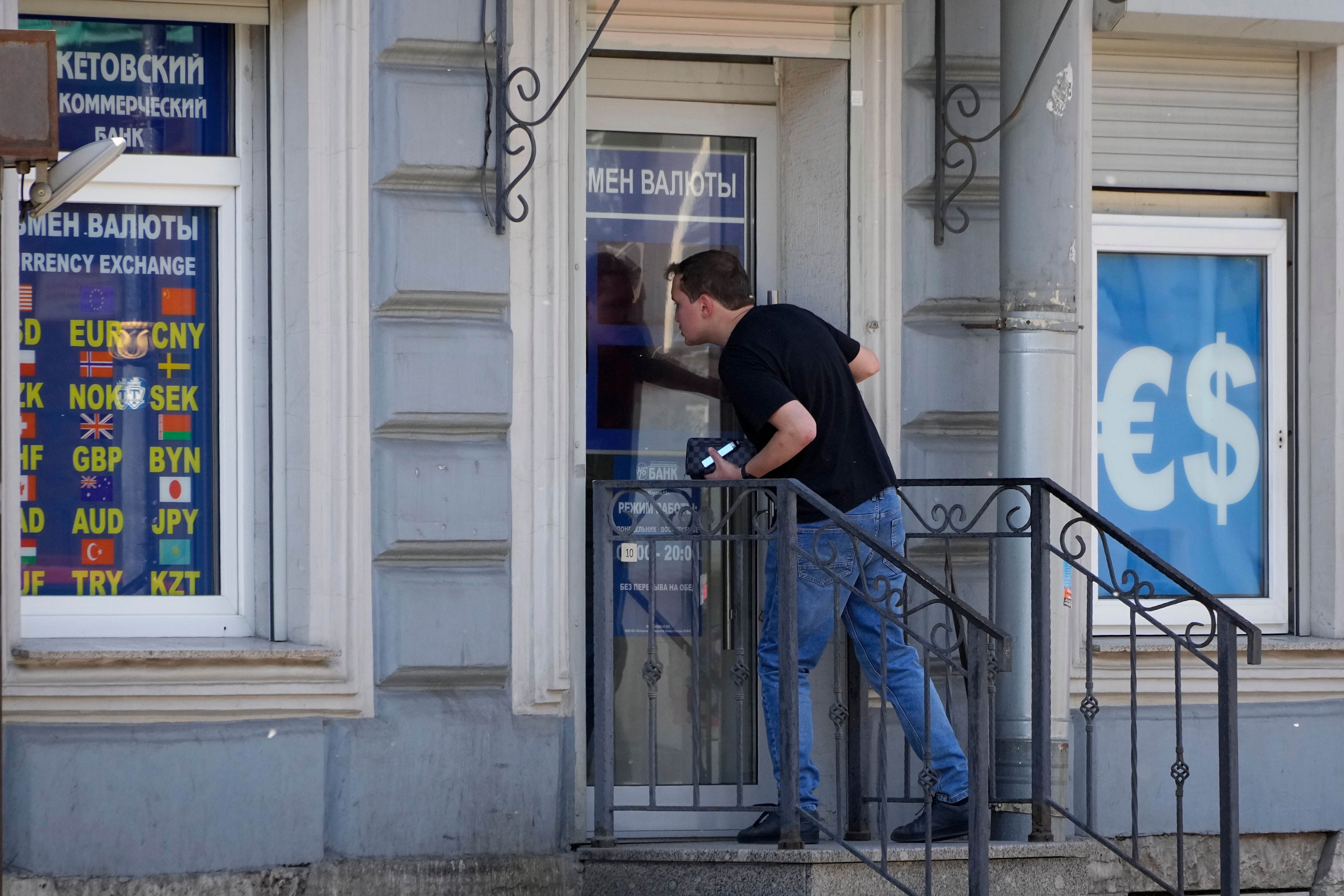 Russland-Sanktionen: Wirtschaftsministerium distanziert sich plötzlich von selbstfinanzierter Studie