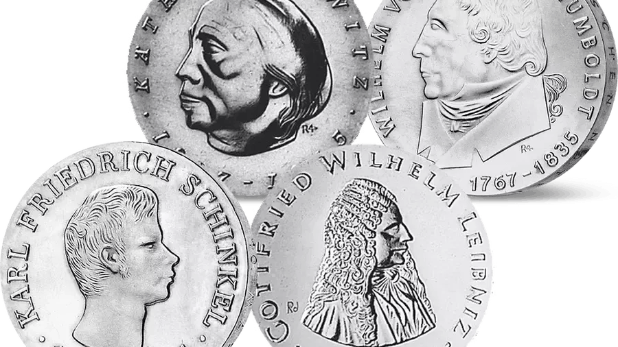 Der legendäre „erste Vierer“: Diese ersten 20-Mark-Gedenkmünzen der DDR zeigen Käthe Kollwitz, Wilhelm von Humboldt, Karl Friedrich Schinkel und Gottfried Wilhelm Leibniz. Dieses Set ist bis zu 800 Euro wert.