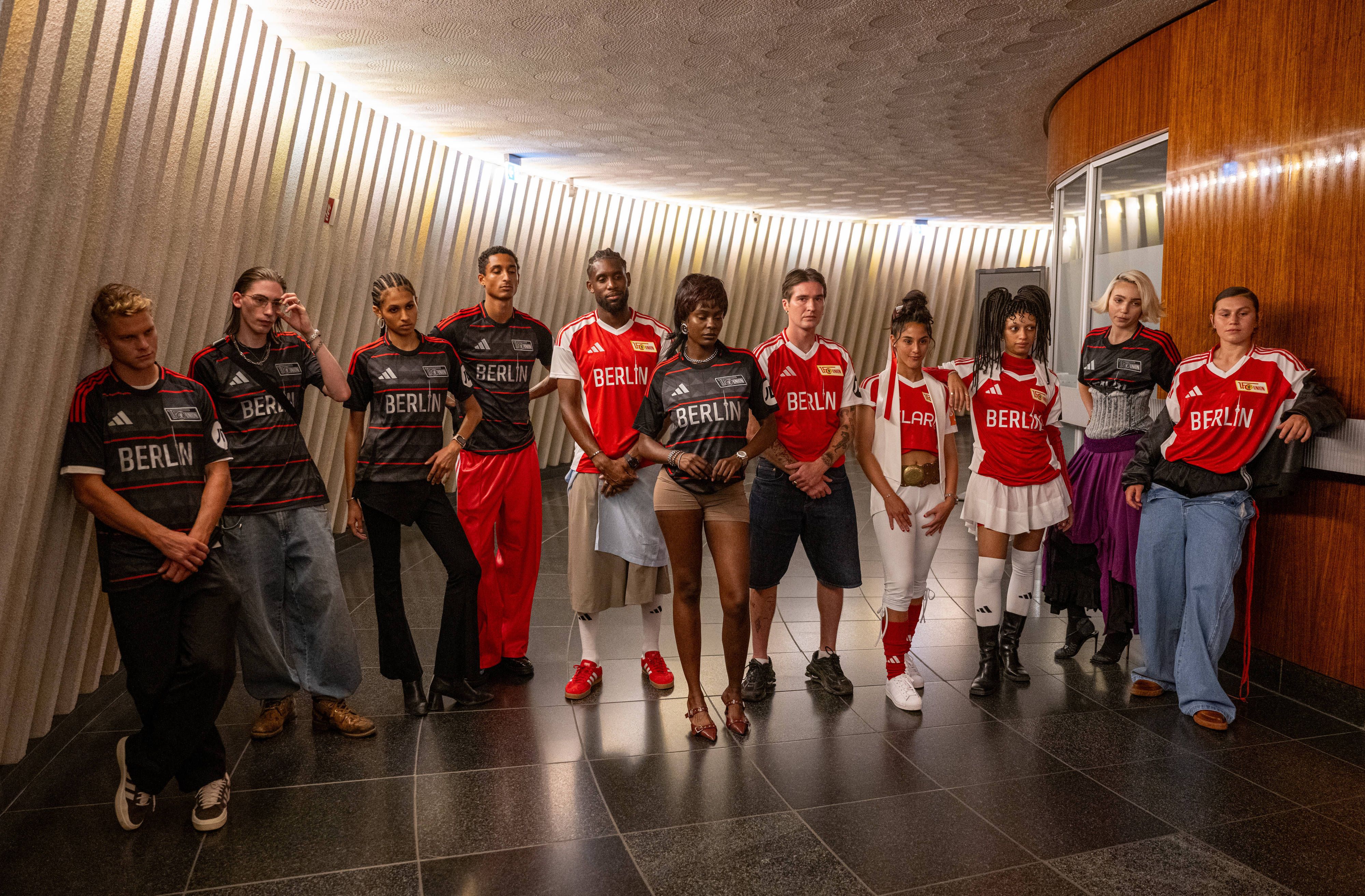 Oben ohne: Trikot-Show spaltet Fans des 1. FC Union!