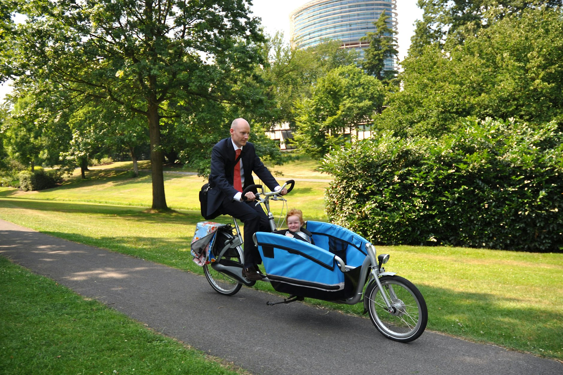 Kindersitz, Anhänger oder Cargobike: Welche Transportmöglichkeit ist für Eltern und Kinder die beste?