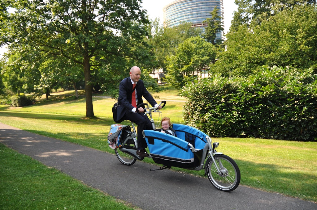 Which means of transport is safest for children?