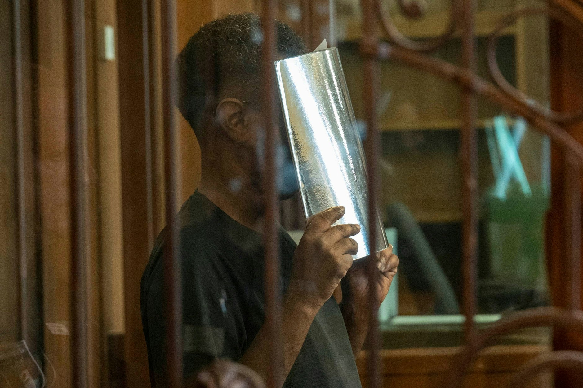 Angeklagter Hassan M. (30) im Saal des Landgerichts.