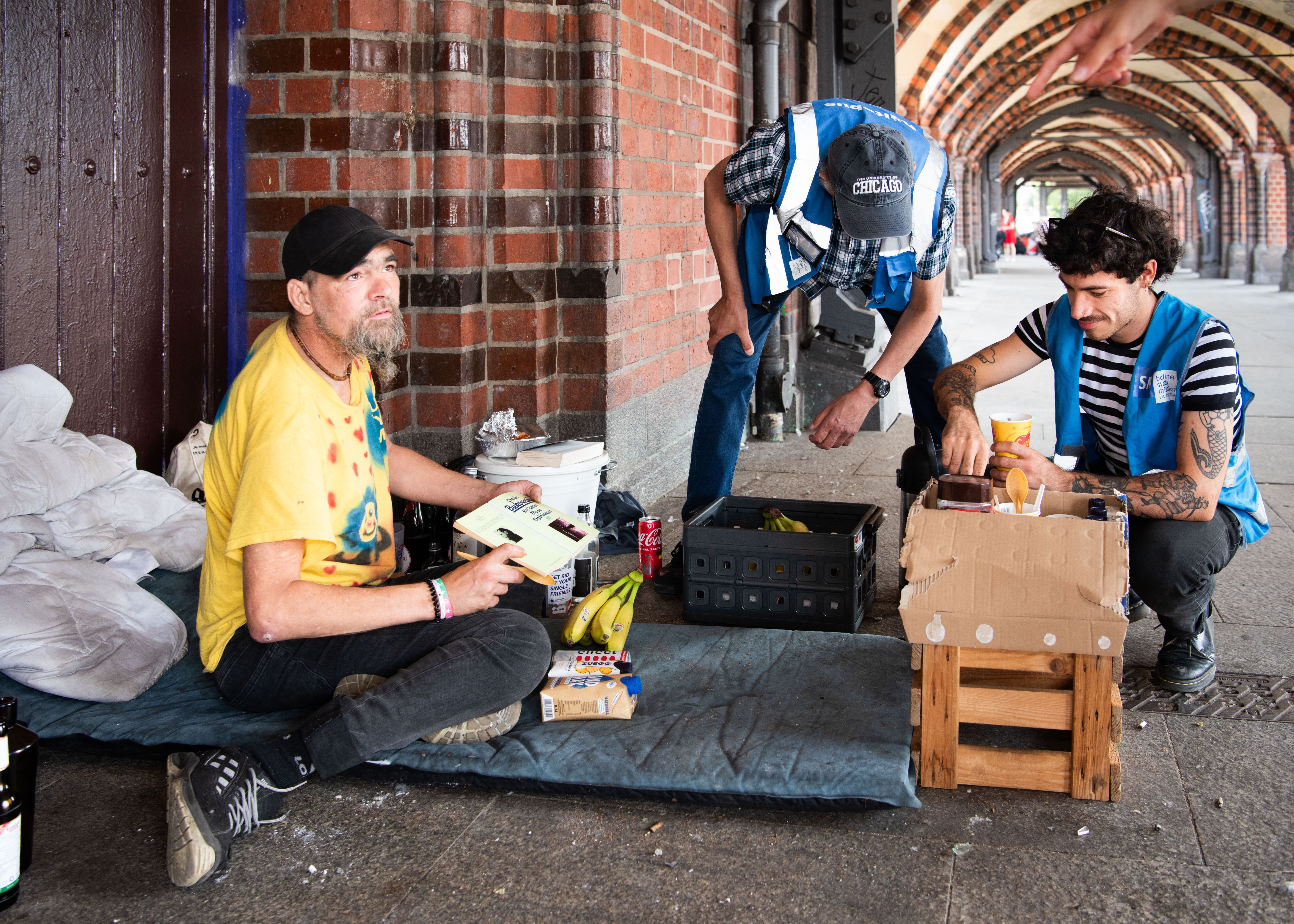 Berlin: Unterwegs mit dem Hitzebus - „wir leben in keinem Sozialstaat“