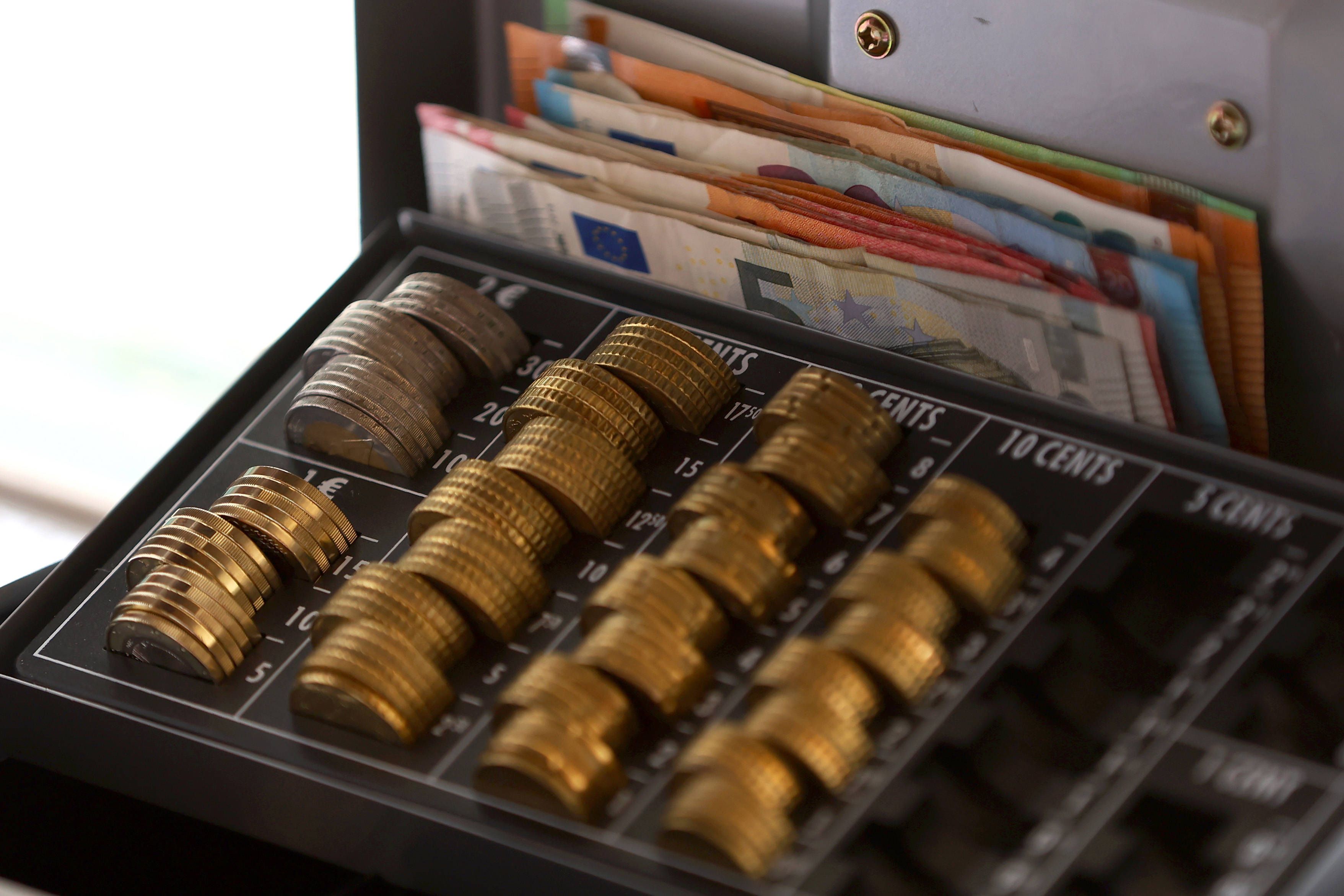 Überfall mit Pistole und Machete: Kellner in Berlin-Wittenau ausgeraubt