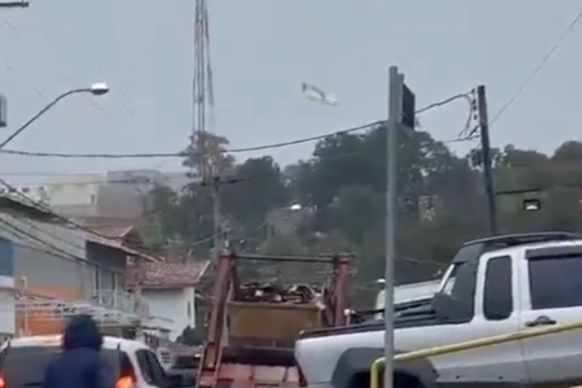 Das Flugzeug der Fluglinie Voepass stürzte am Freitagnachmittag in Sao Paulo ab.
