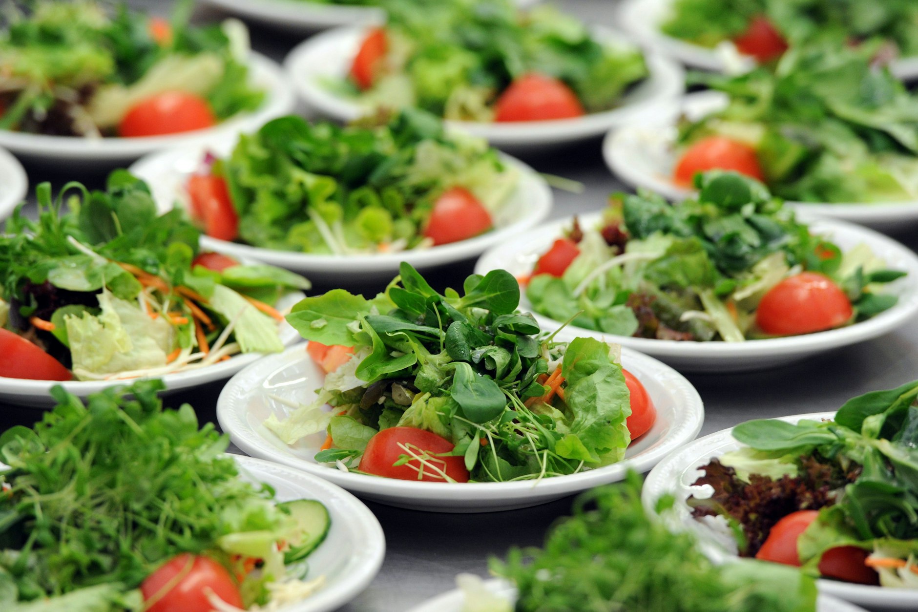 Und auf jeden Teller muss noch leckeres Öl drauf ...