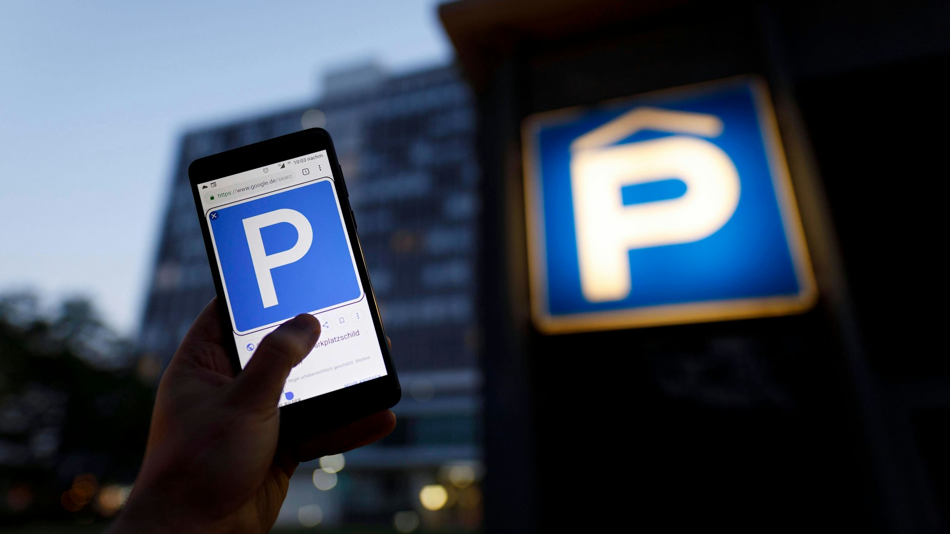 Darf man in Deutschlands Innenstädten bald gratis parken? Ja, wenn es nach der FDP geht.