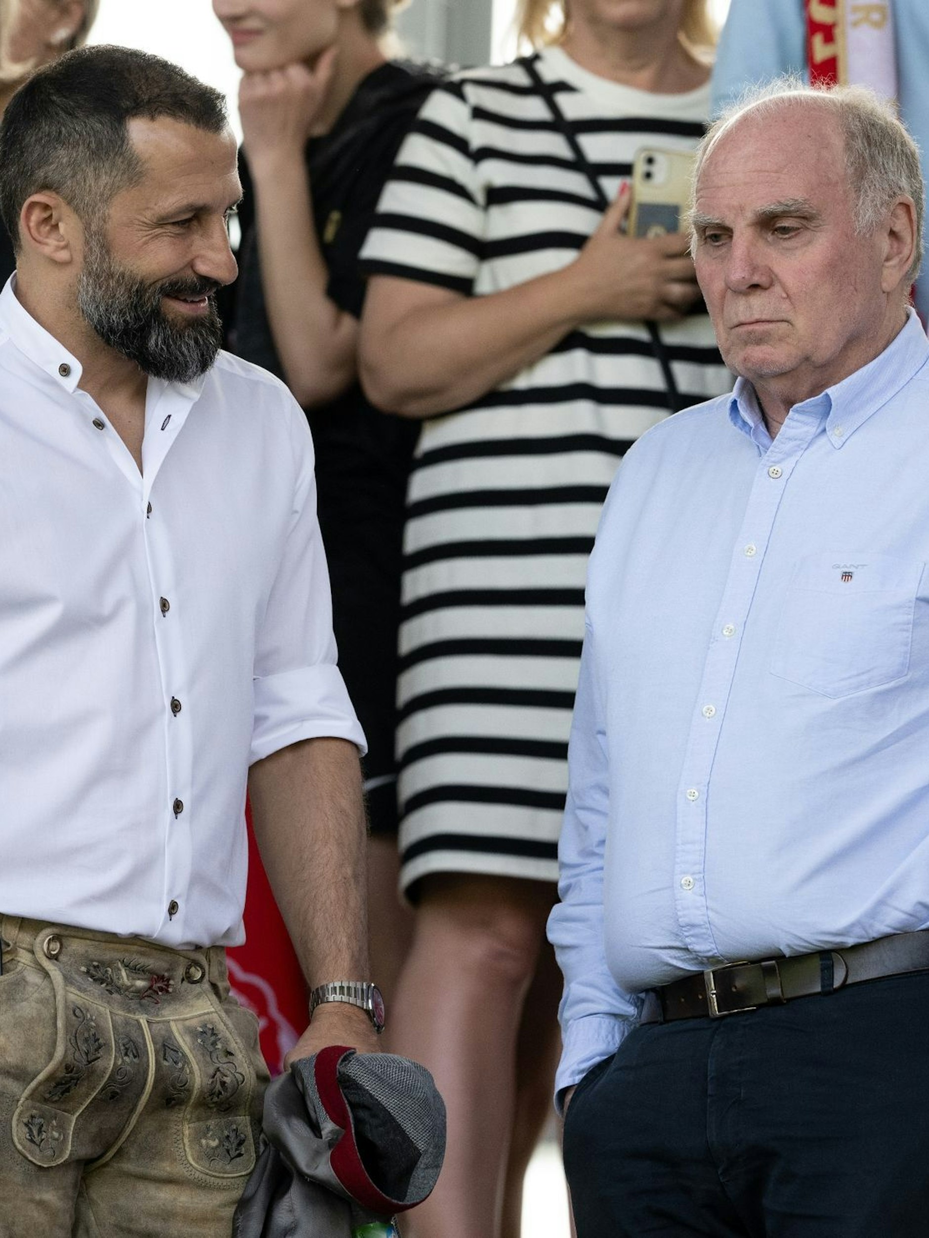 Hasan Salihamidzic (l.), hatte in München sechs Jahre die Lederhosen an. Uli Hoeneß war lange ein Fan des Ex-Spielers.
