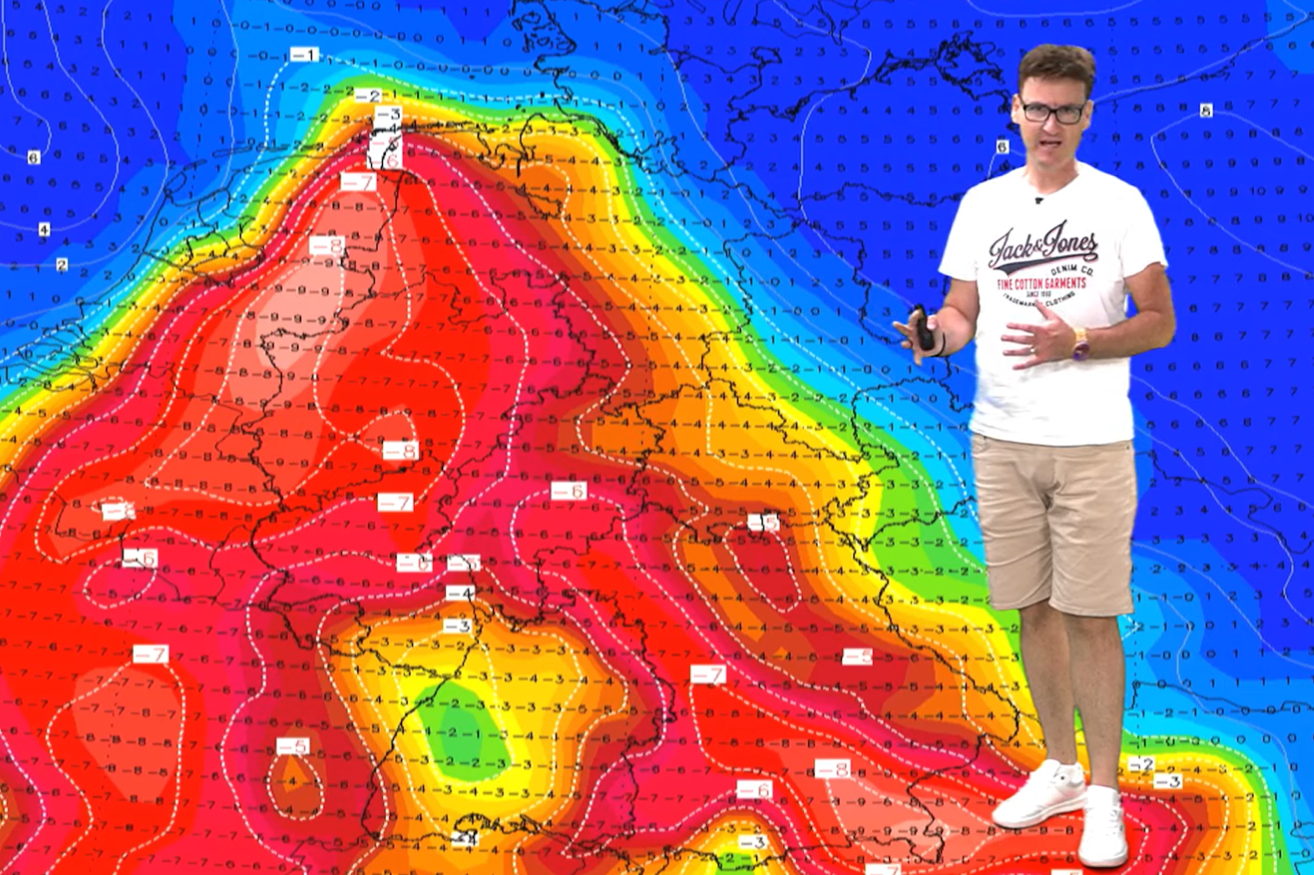 In der Atmosphäre ist ordentlich Energie unterwegs - das heißt: Kommende Woche werden sich wieder heftige Gewitter über Teilen Deutschlands entladen, erklärt Wetter-Experte Dominik Jung von wetter.net.