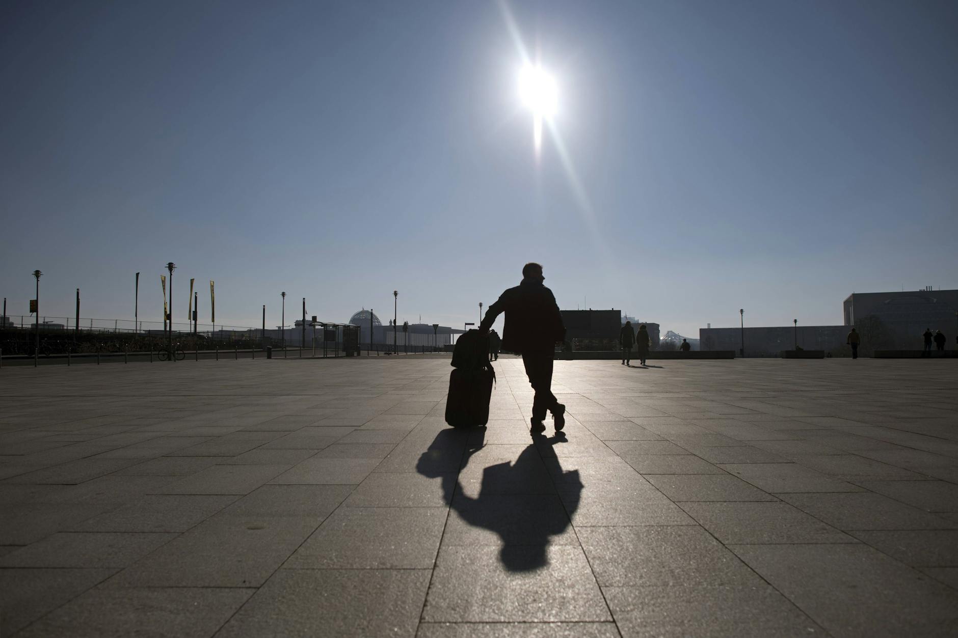 2023 sind fast 50.000 Menschen aus dem Ausland nach Berlin gezogen. Das Ankommen wird ihnen durch zahlreiche bürokratische Hürden nicht gerade leicht gemacht.