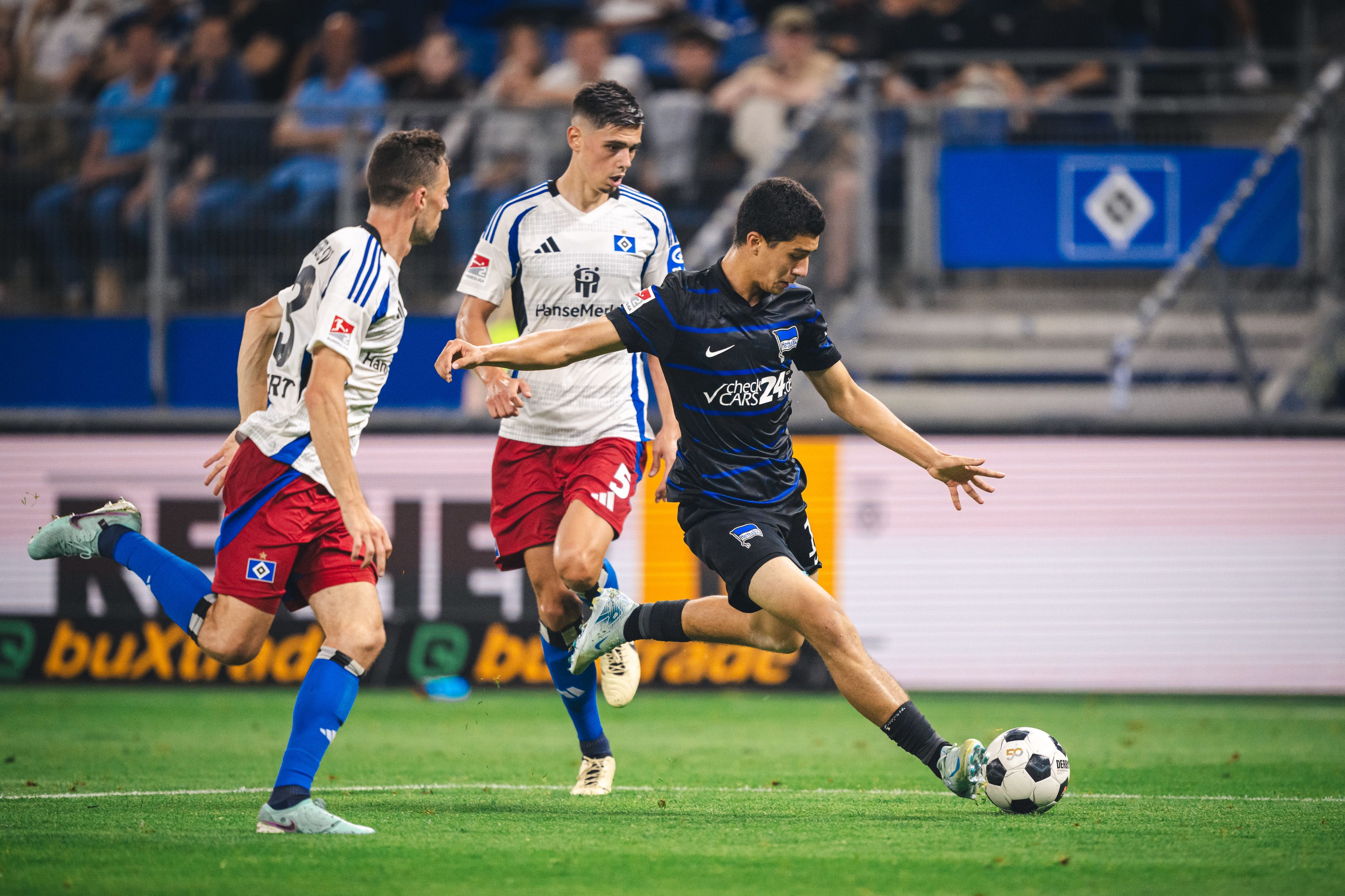 Hertha BSC: Starker Auftritt! Ibo Maza (18), dieser Teenie steht seinen Mann