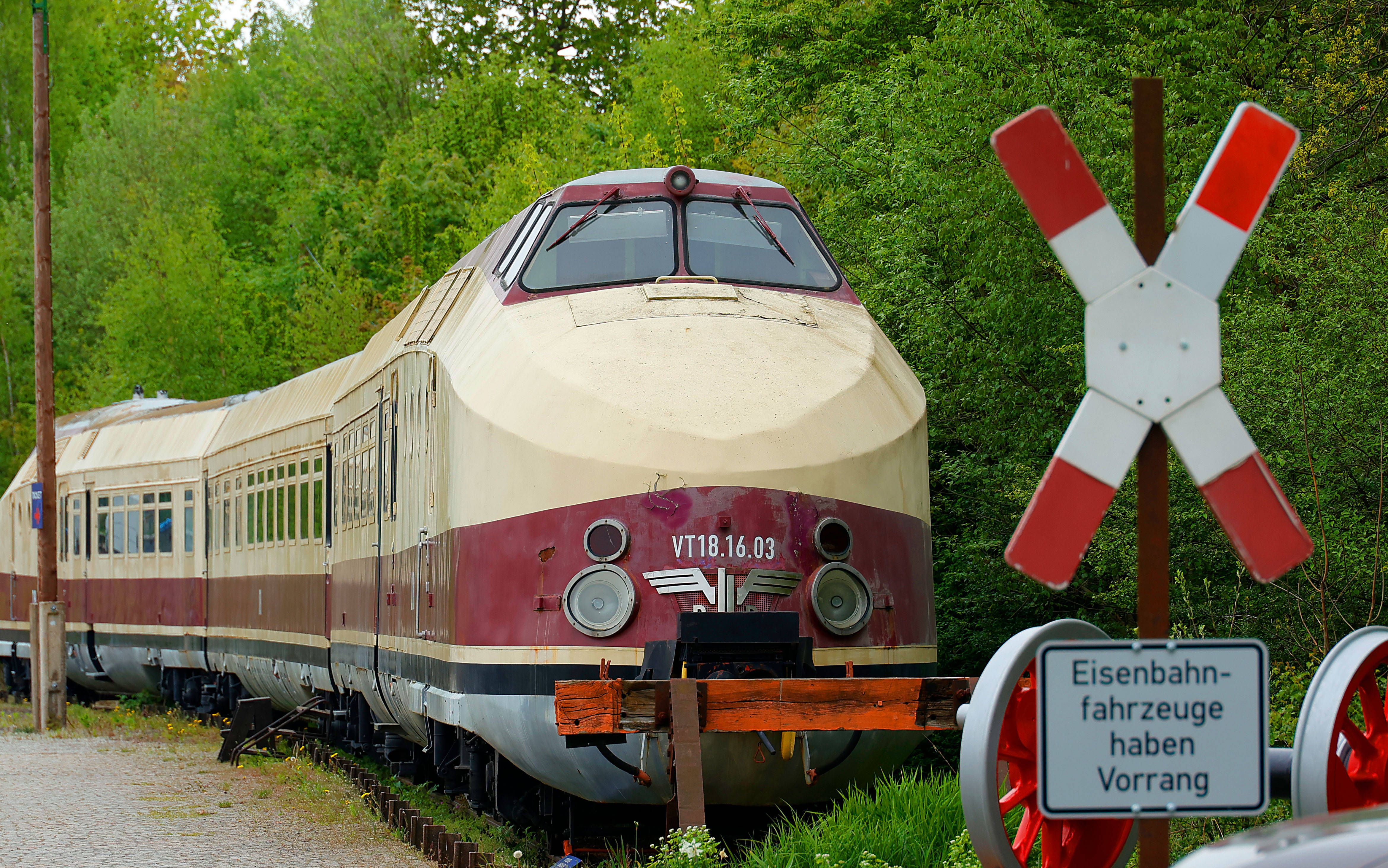 Image - Damit der DDR-ICE wieder rollt: Zug-Retter brauchen dringend Hilfe