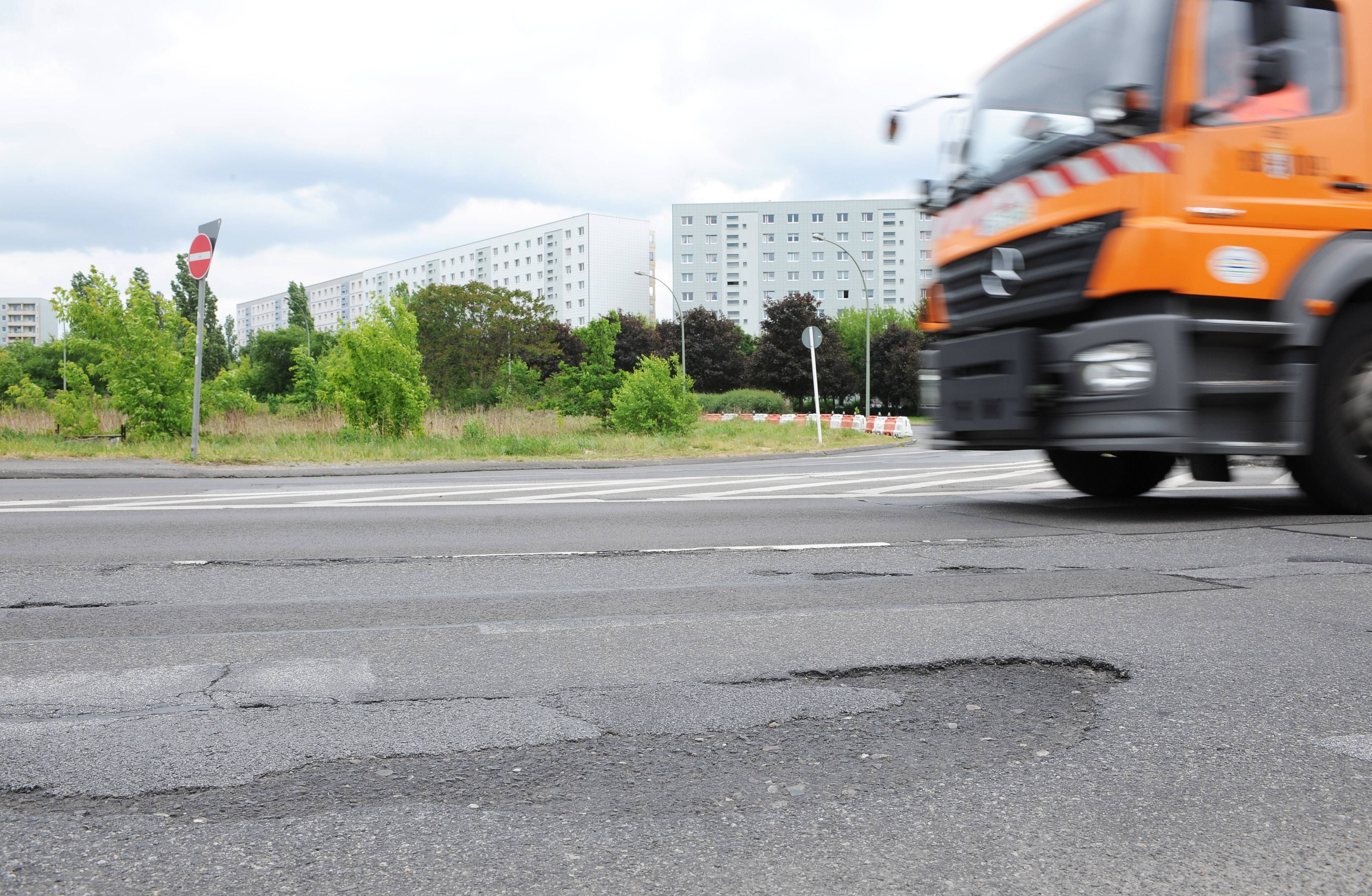 Verkehrschaos in Marzahn: Marzahner Promenade komplett dicht – aber wie lange?