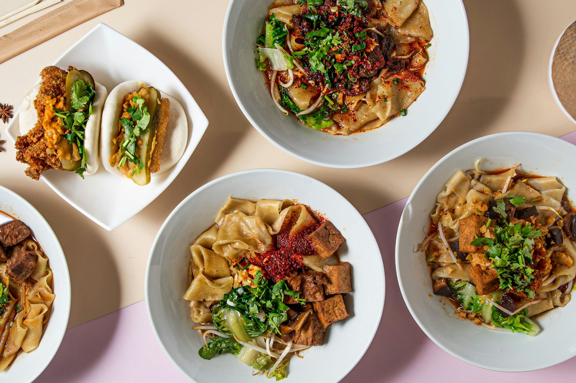 Handgezogen und ein Gedicht: Die Nudelgerichte von Wen Cheng haben auch Berlin erreicht.