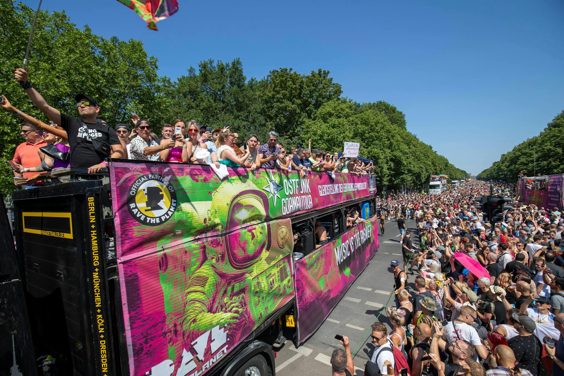 Berlin: Rave the Planet im Juli vergangenen Jahres. Braucht's denn wirklich noch mehr Techno?