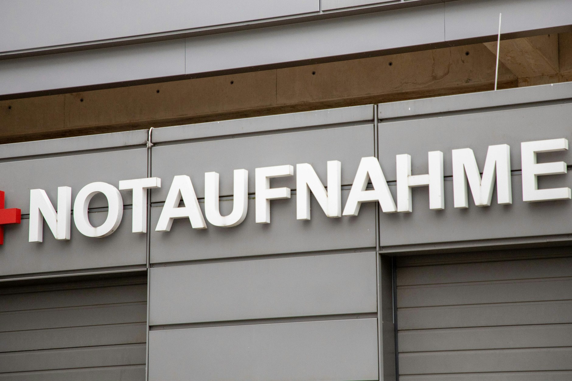 In Notaufnahmen und Rettungsstellen kommt es zu immer mehr Gewalt gegen das Pflegepersonal.