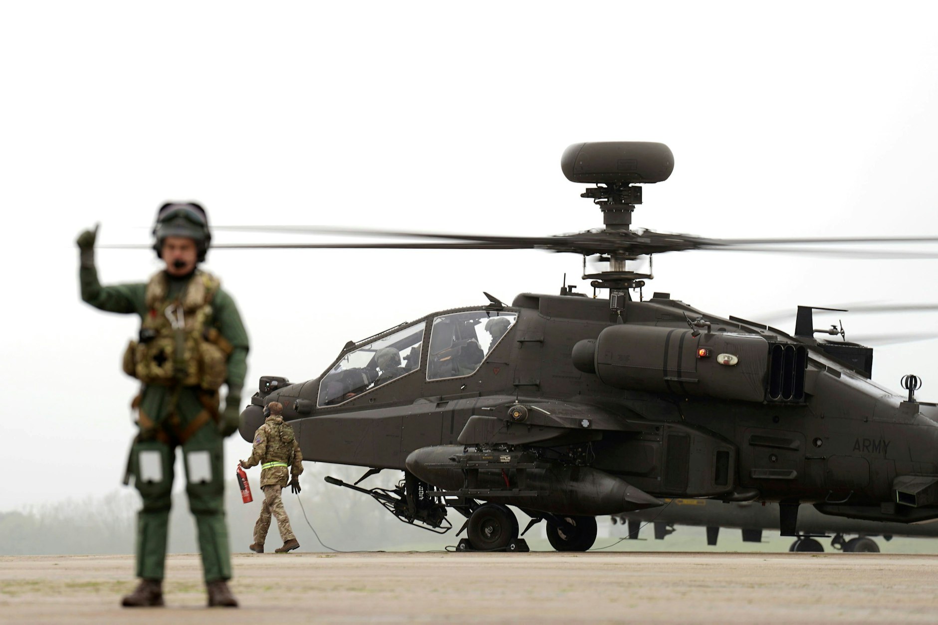 Polen hat 96 Helikopter des Typs Boeing AH-64E Apache erworben.