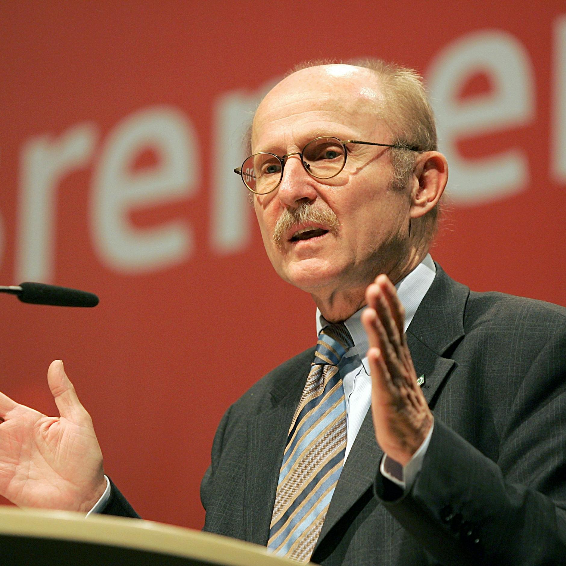 Ex-Bundesliga-Manager Willi Lemke (77) ist tot