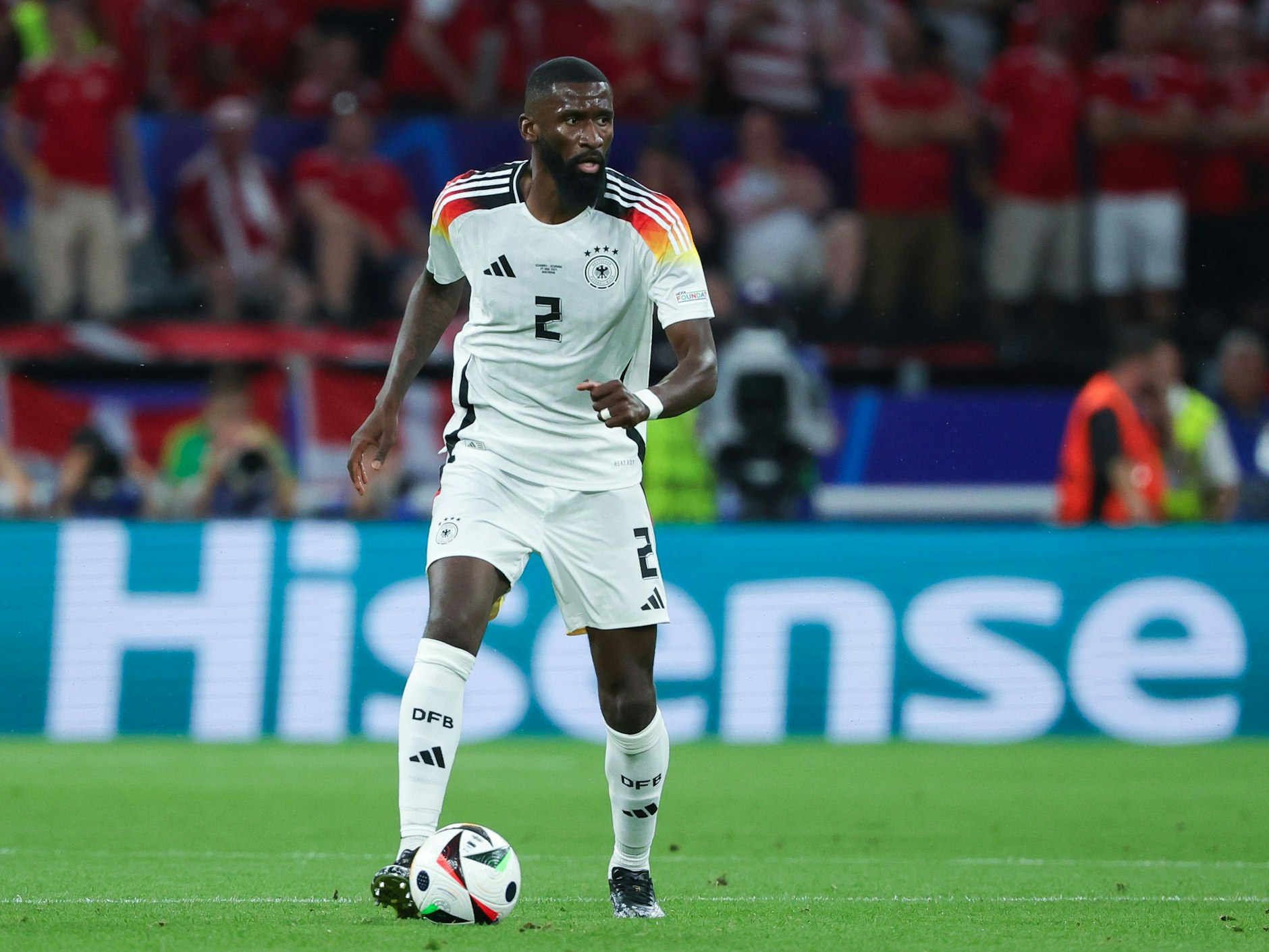 Antonio Rüdiger beim EM-Spiel gegen Dänemark in Aktion. 