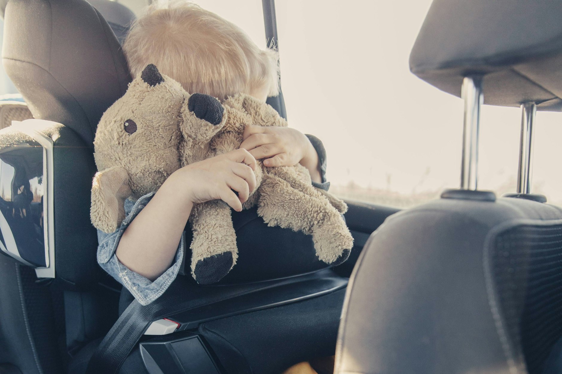 Ein Vater ließ seinen Dreijährigen bei glühender Hitze im Auto zurück, um sich mit einer Prostituierten zu vergnügen. (Symbolbild)