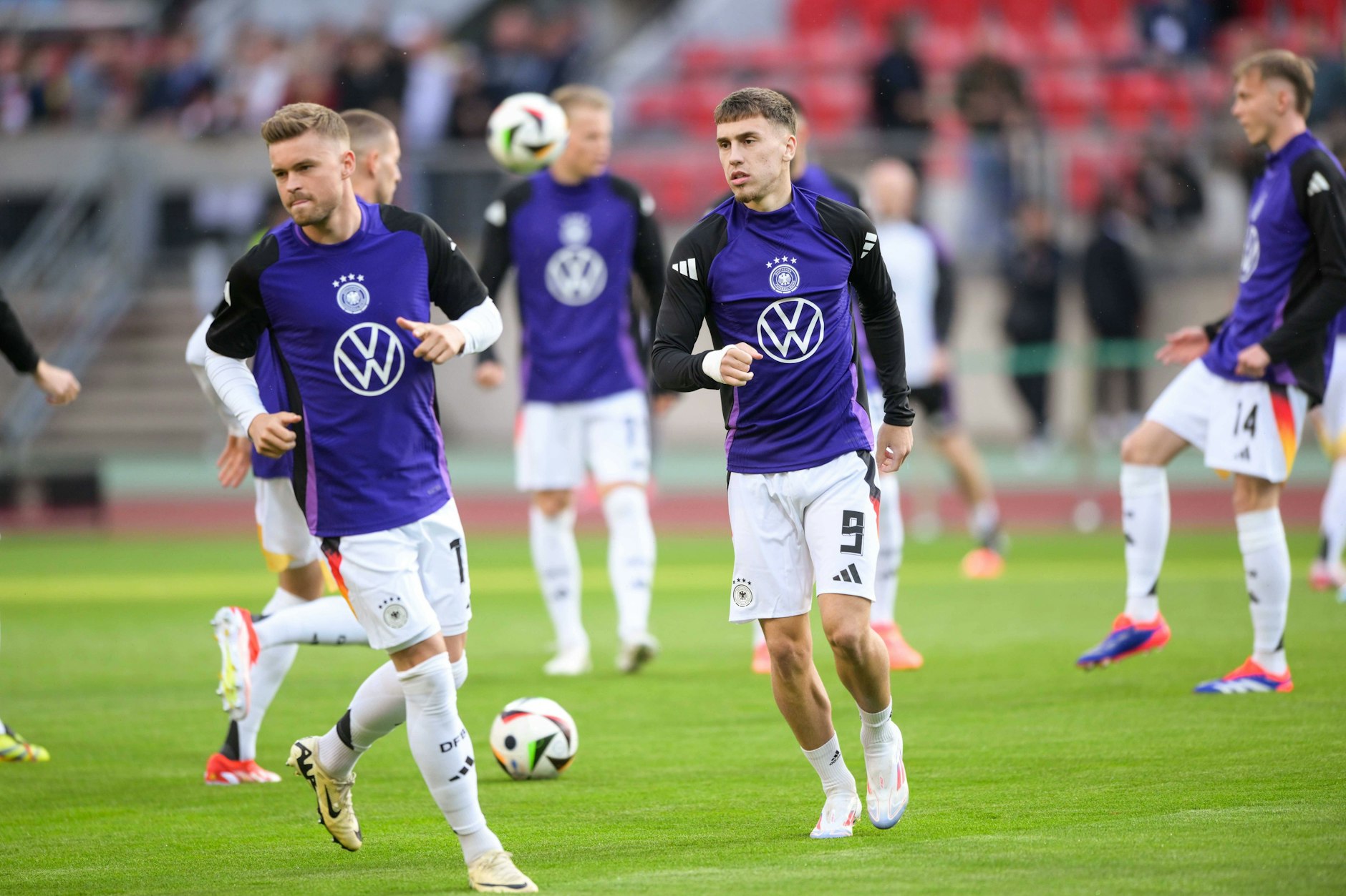 Brajan Gruda (20) durfte dank seiner starken Leitungen für Mainz kurz vor der EM als Testspieler bereits DFB-Luft schnuppern.