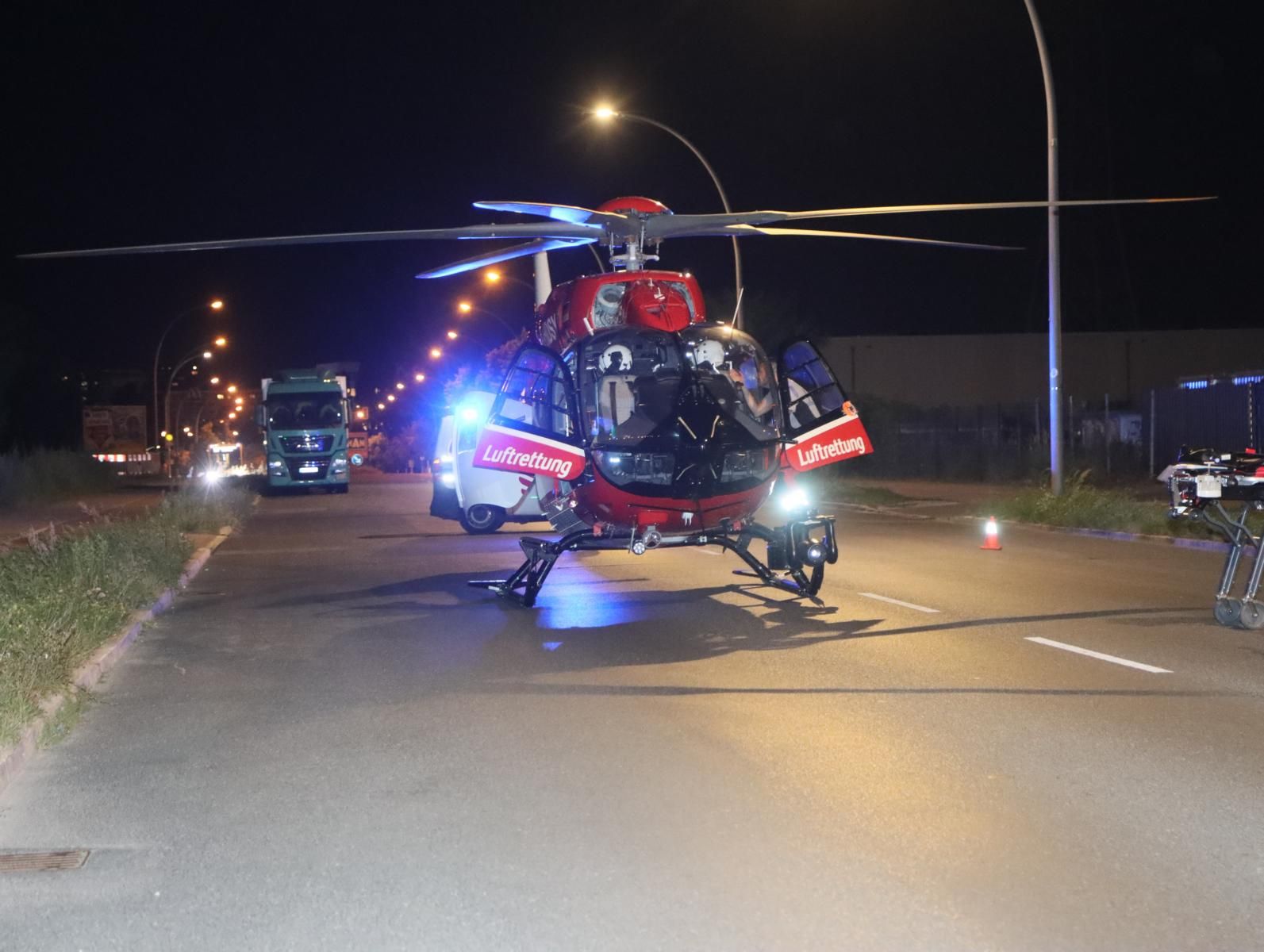 Berlin-Marzahn: Mann sticht in Flüchtlingsunterkunft um sich – Verletzte