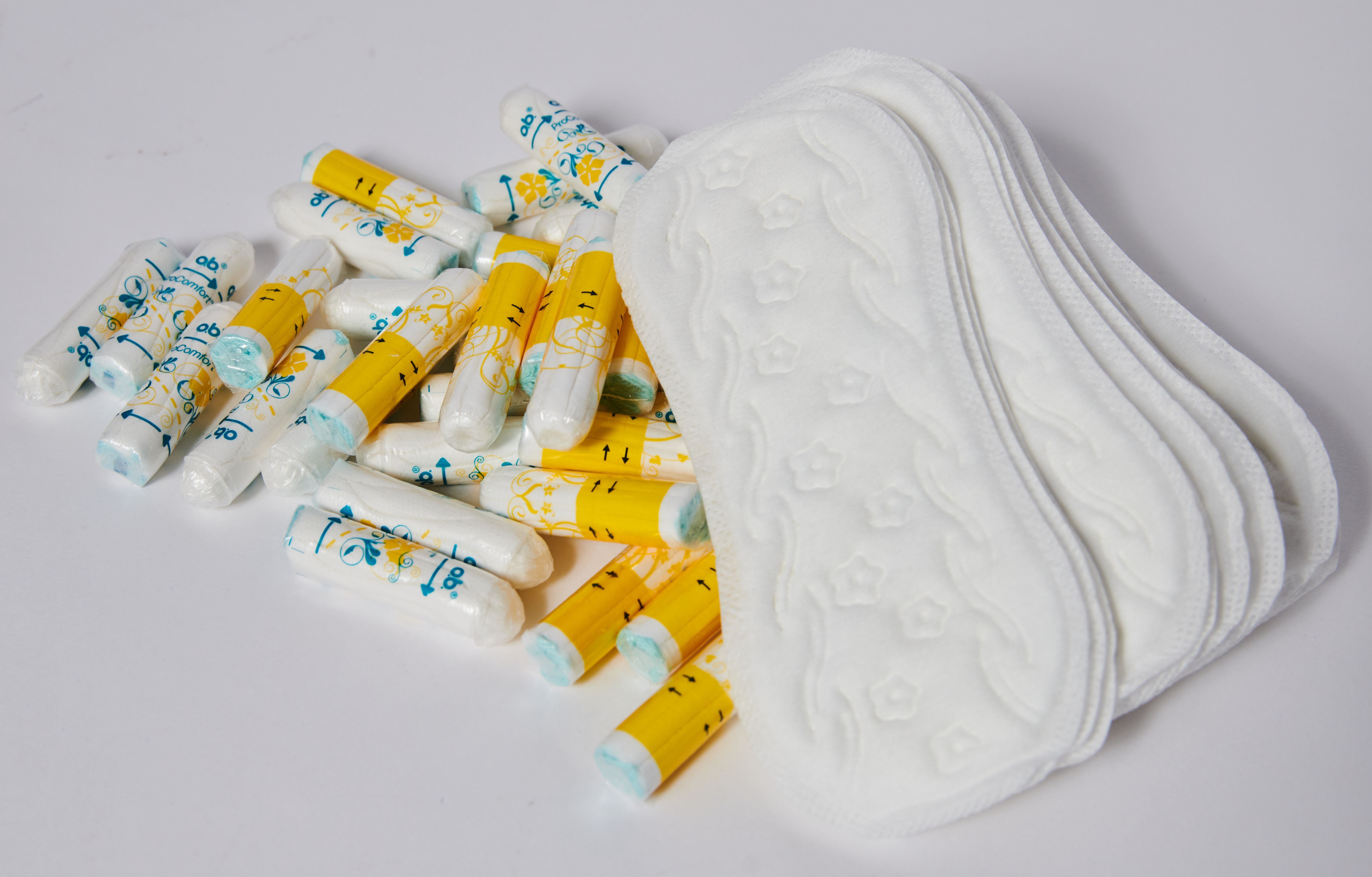 Image - Preise für Damenhygiene steigen trotz Steuersenkung: Rossmann und dm reagieren auf Kritik