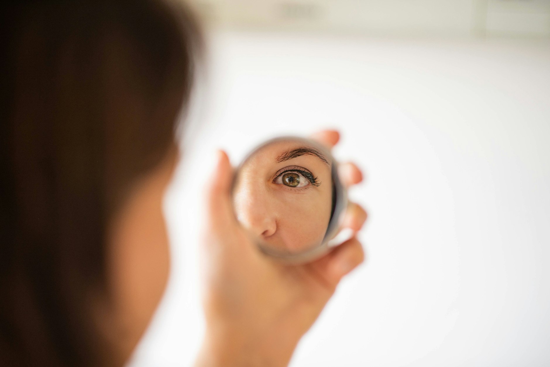 Der erste große Alterungsschub ereignet sich laut einer neuen Studie mit Mitte 40.