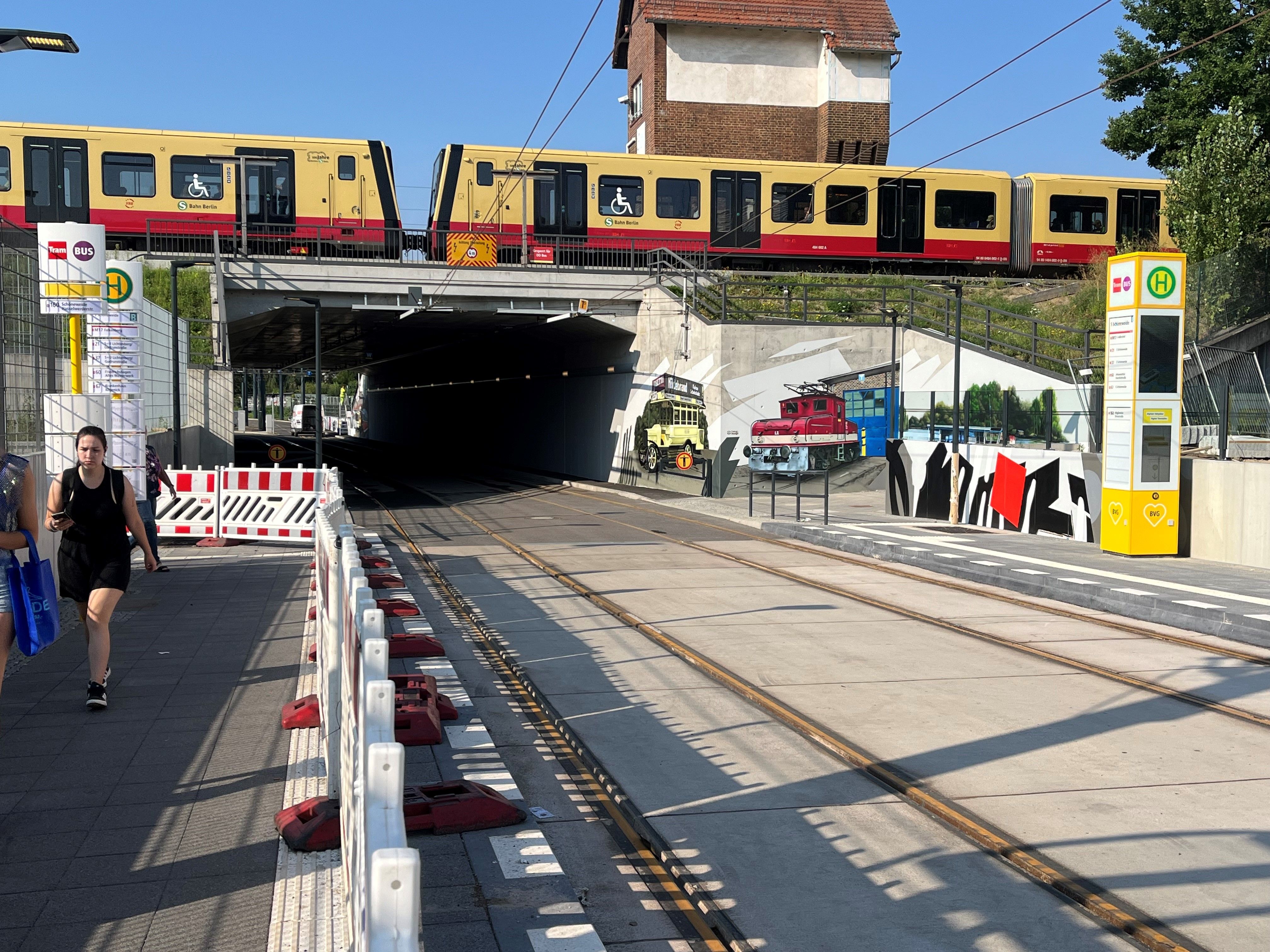 Die BVG soll wieder zum Bahnhof in Berlin-Schöneweide fahren – aber vorher wird es spannend