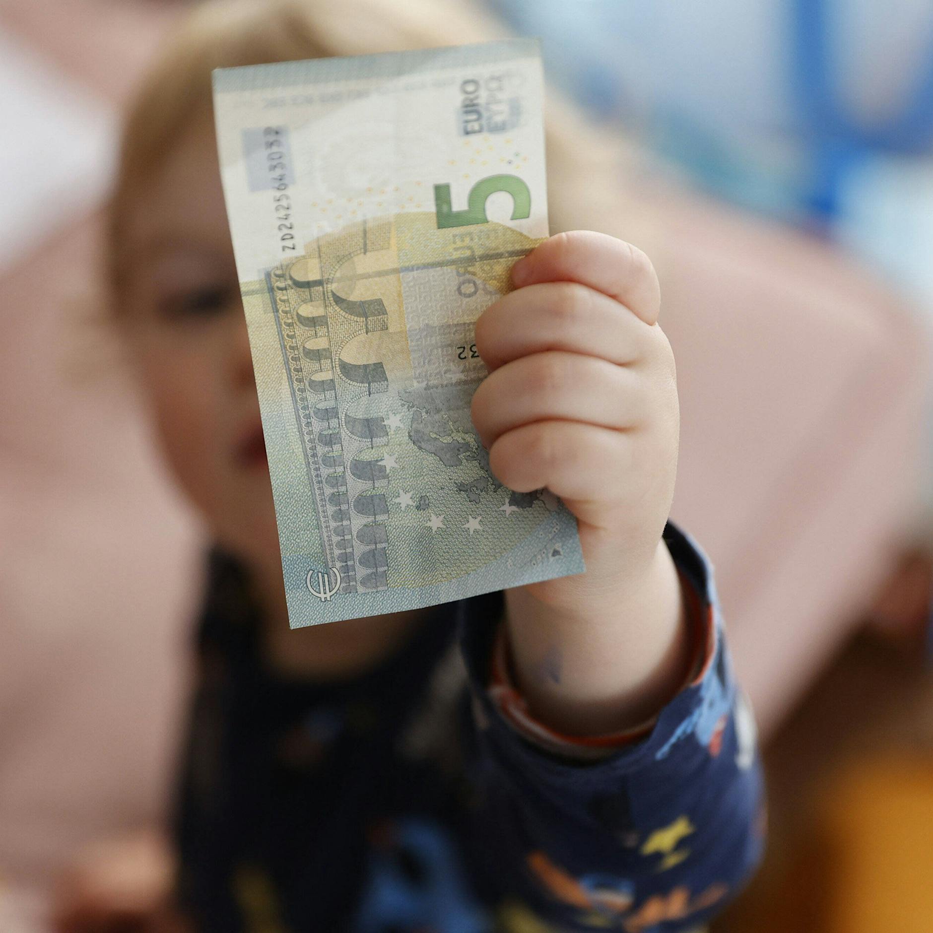 Studie: Ostdeutsche profitieren besonders vom Mindestlohn