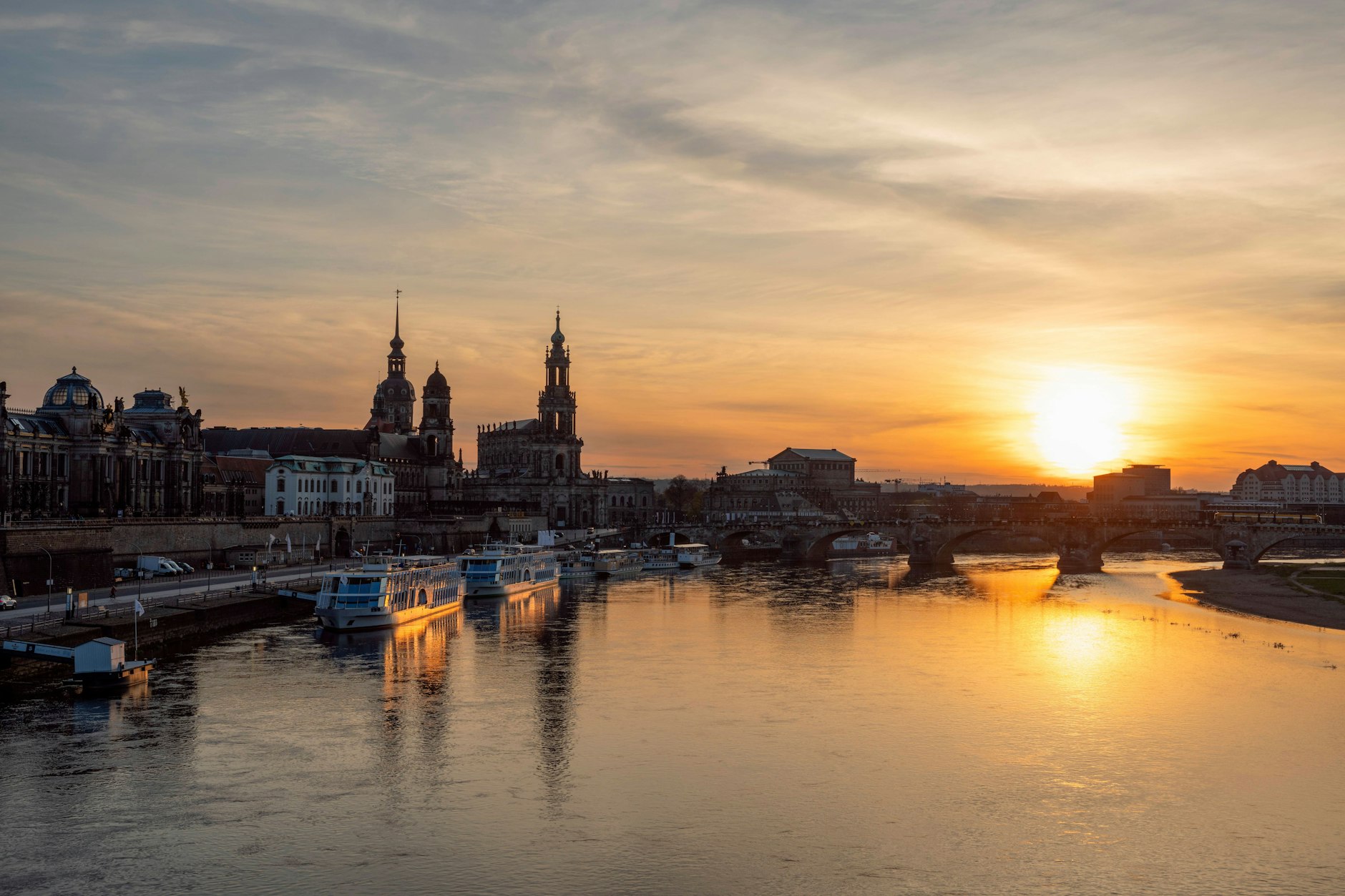 Sehen wir hier das Panorama der schönsten Stadt Ostdeutschlands?