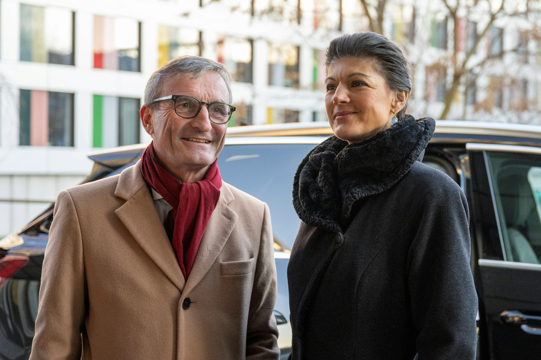 Thomas Geisel (l.), Europaabgeordneter des BSW, mit Sahra Wagenknecht in Berlin