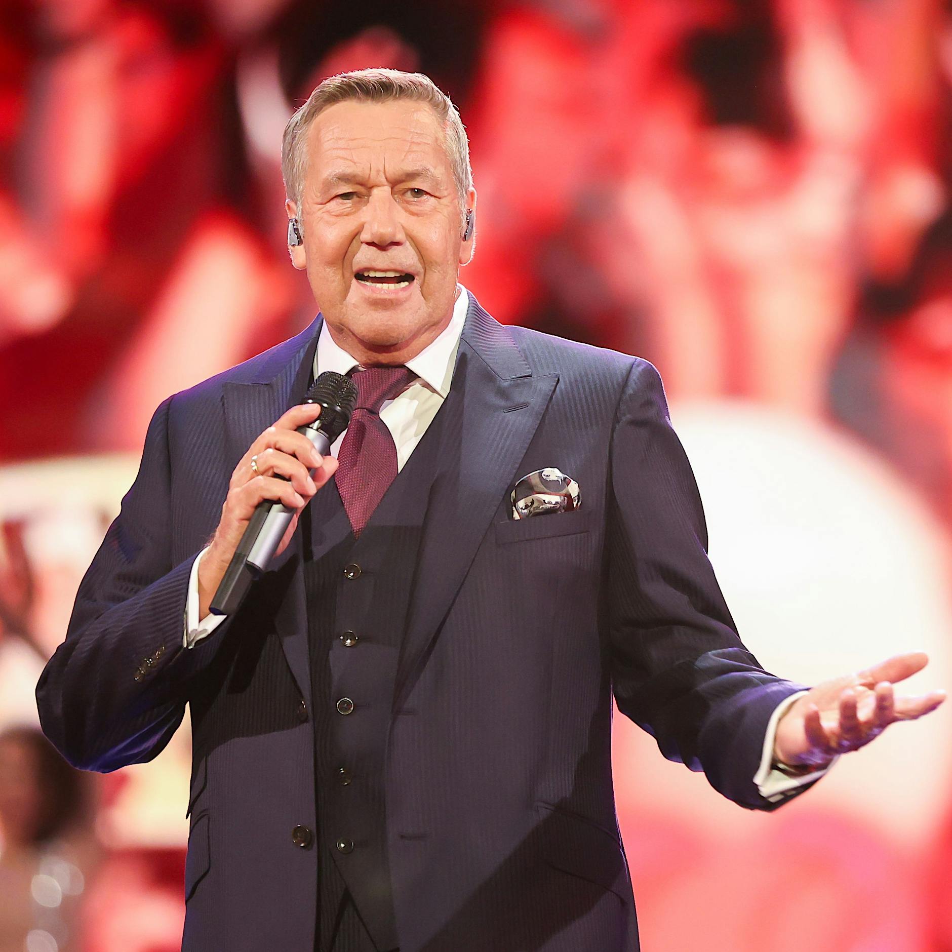 Roland Kaiser in der Berliner Waldbühne: Spiel mir das Lied von der Liebe zu dritt