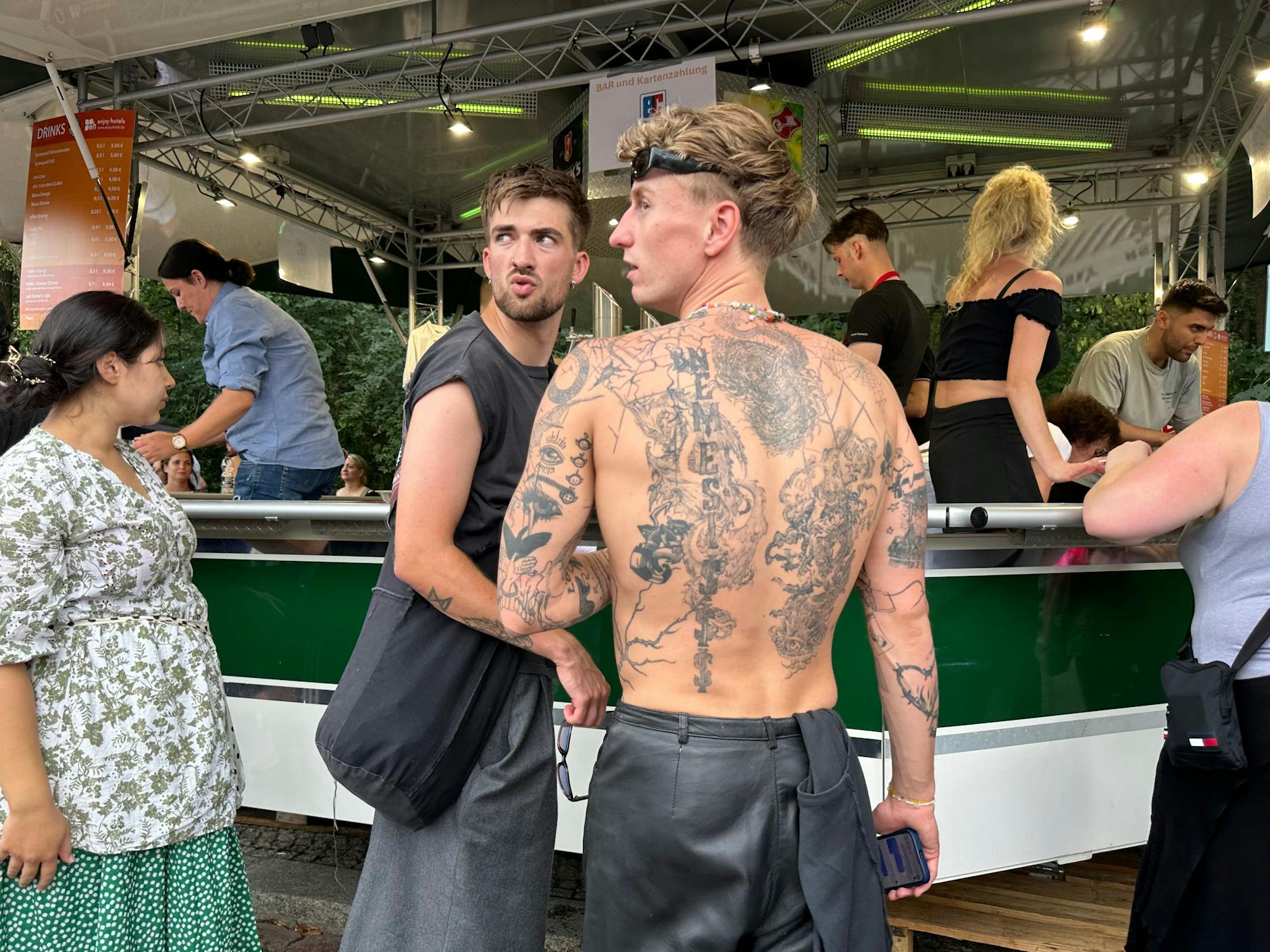 Der Rücken war bestimmt teuer.