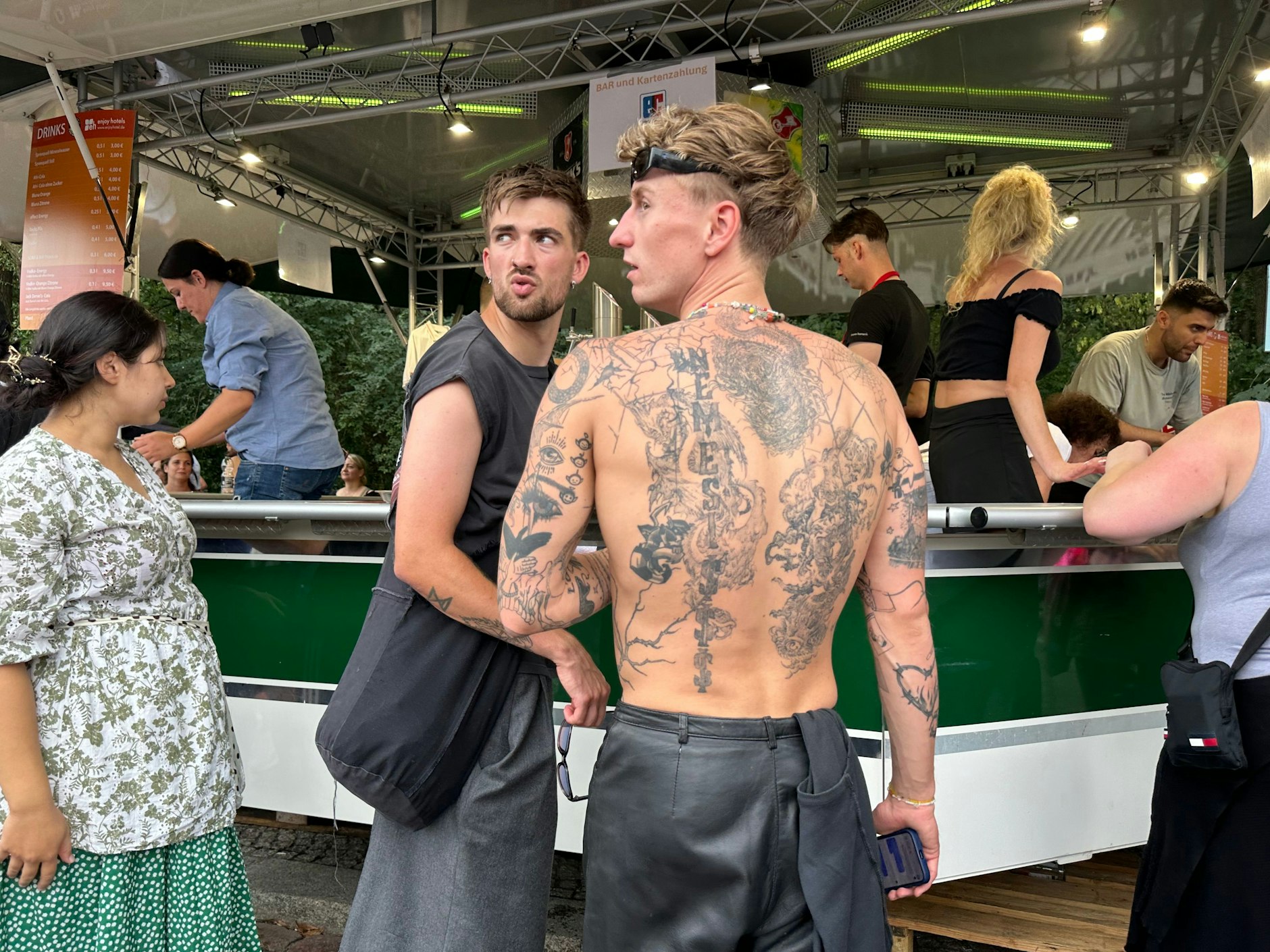 Der Rücken war bestimmt teuer.