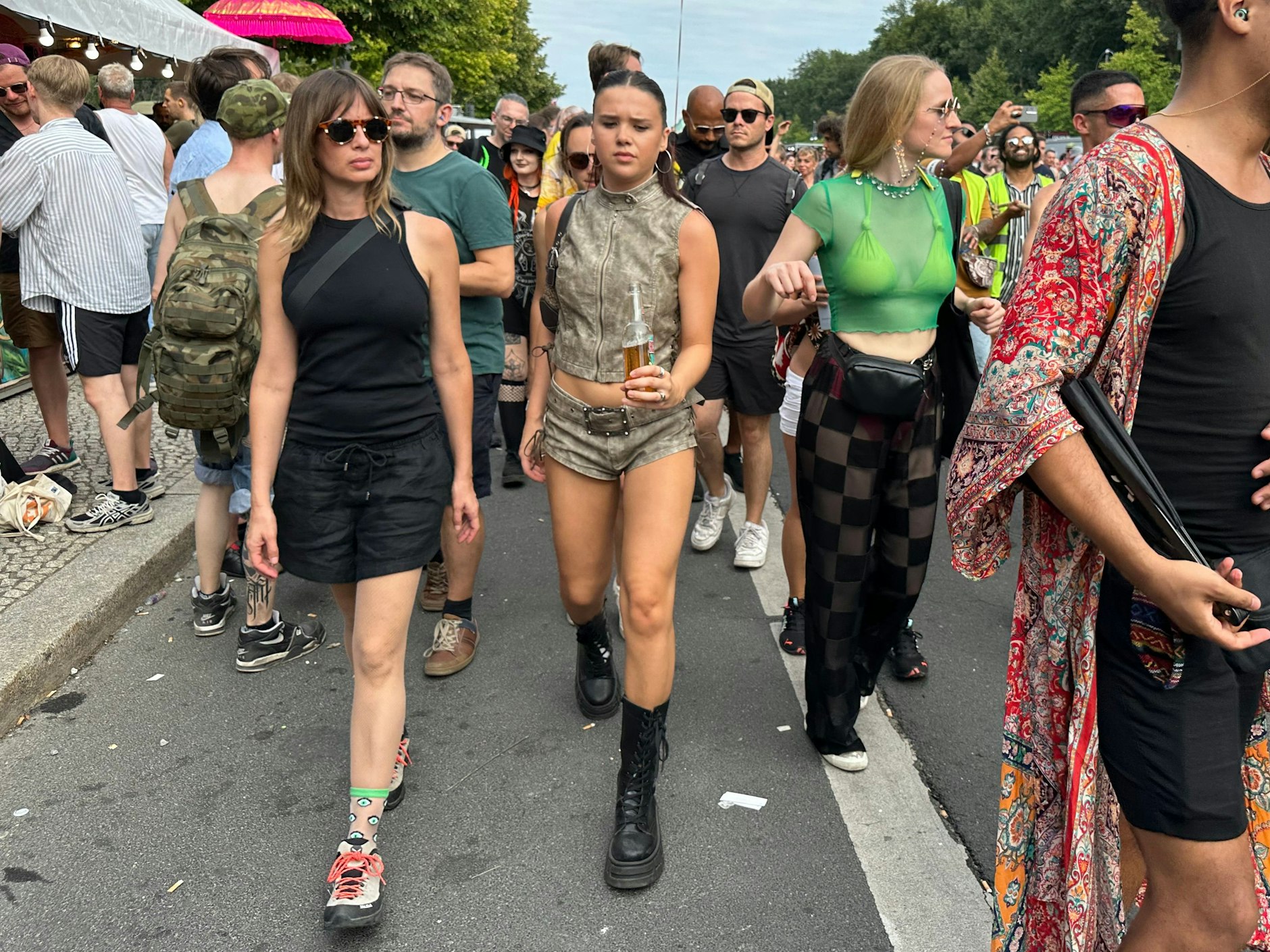 Und hier hat es jemand sehr eilig. Platz da!