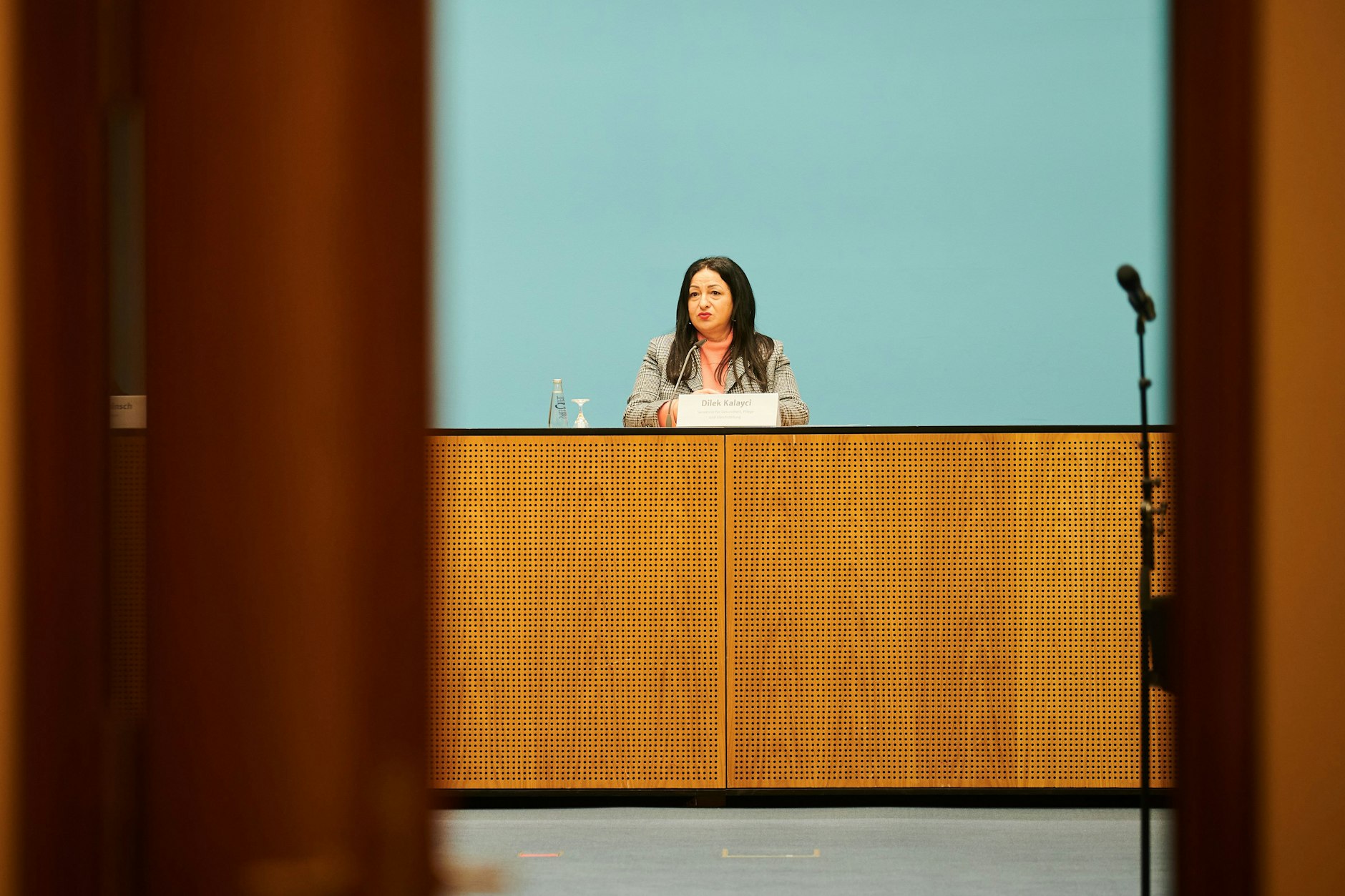 Dilek Kalayci bei einer Pressekonferenz im Jahr 2020&nbsp;