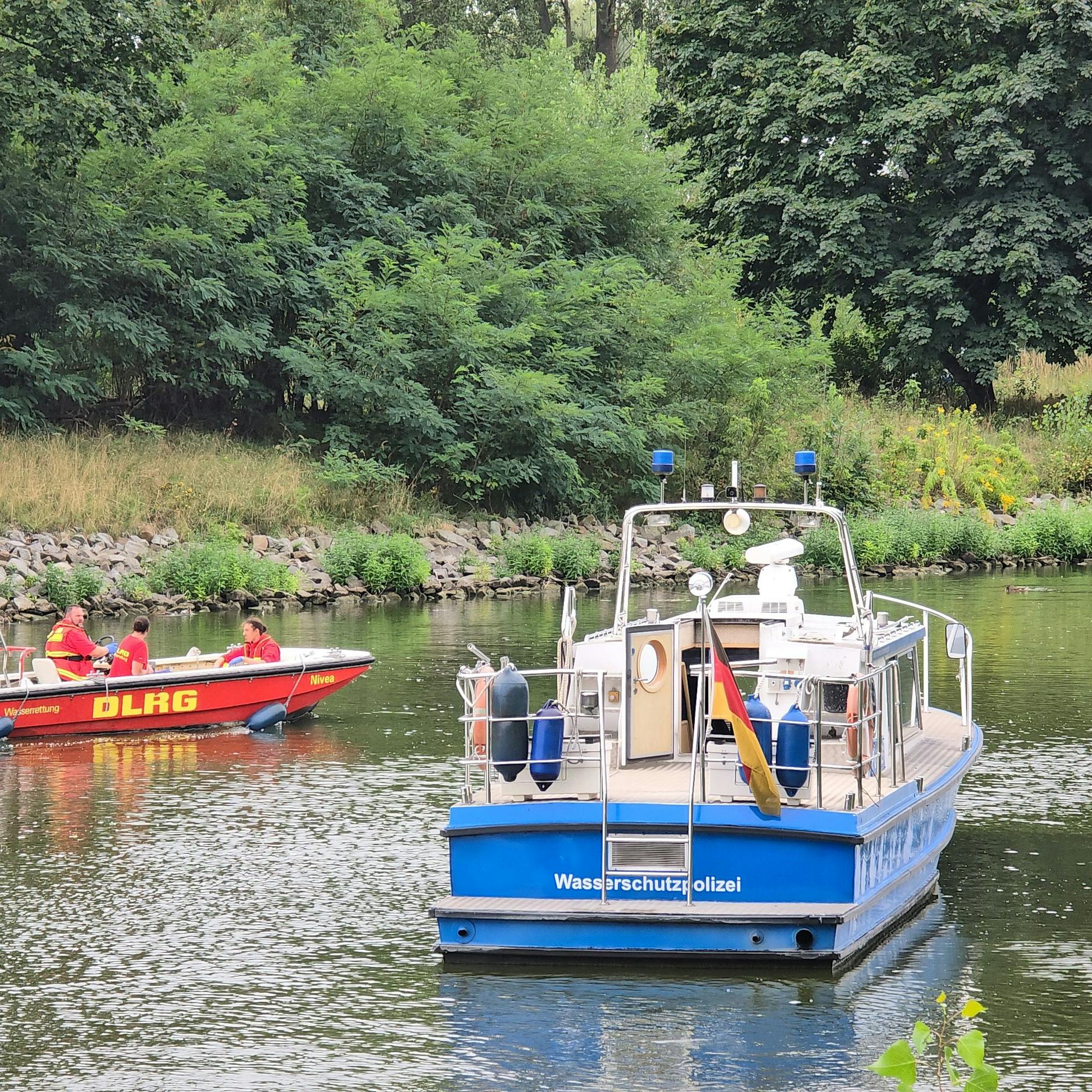 Image - Grausiger Fund: Leiche ohne Kopf treibt in Brandenburger Kanal