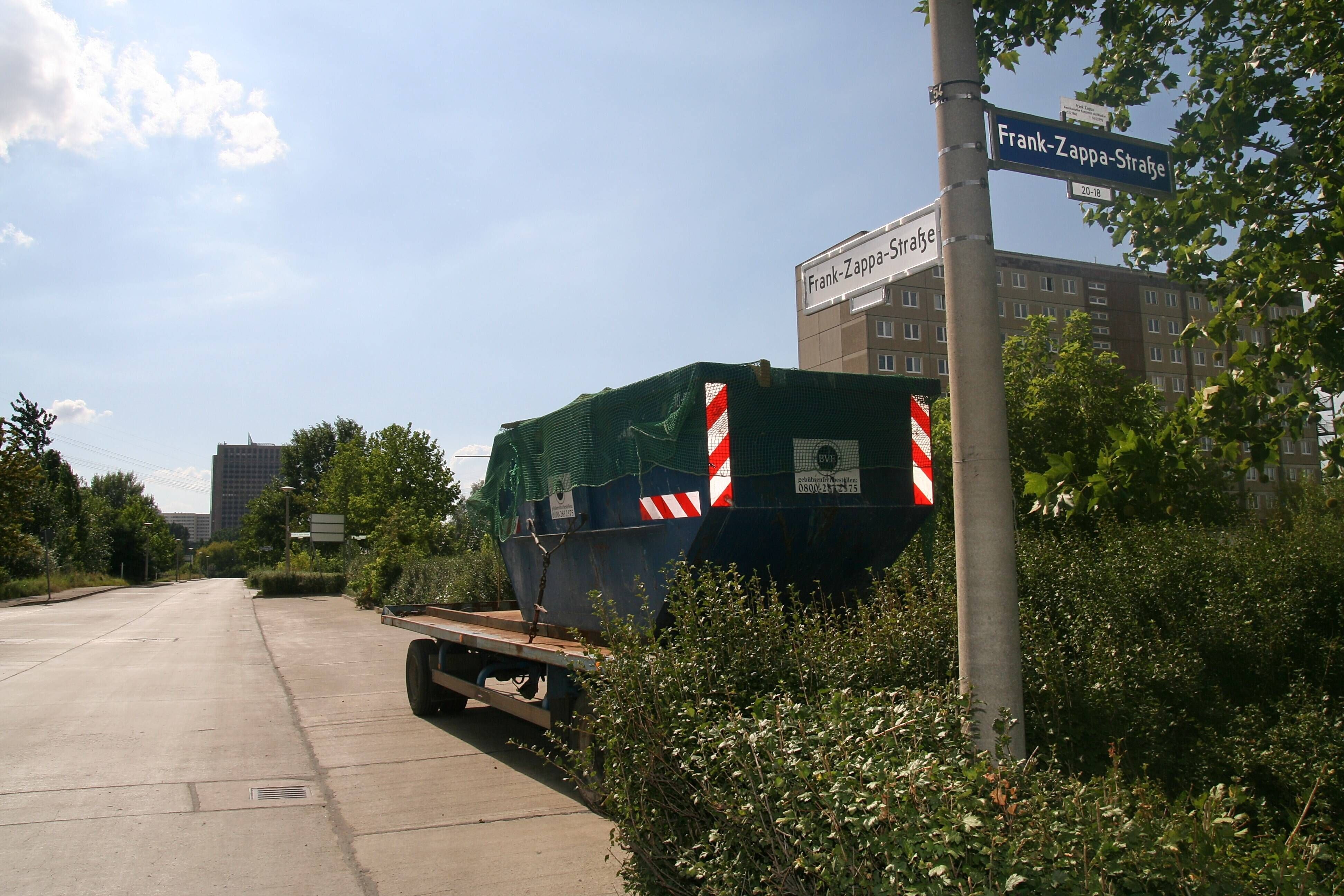 Hohenschönhausen: Steigende Mieten, Anonymität und gefährlicher Asylfrust