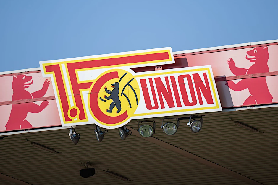 Beide Profimannschaften des 1. FC Union Berlin erreichten die 2. Runde des DFB-Pokals.