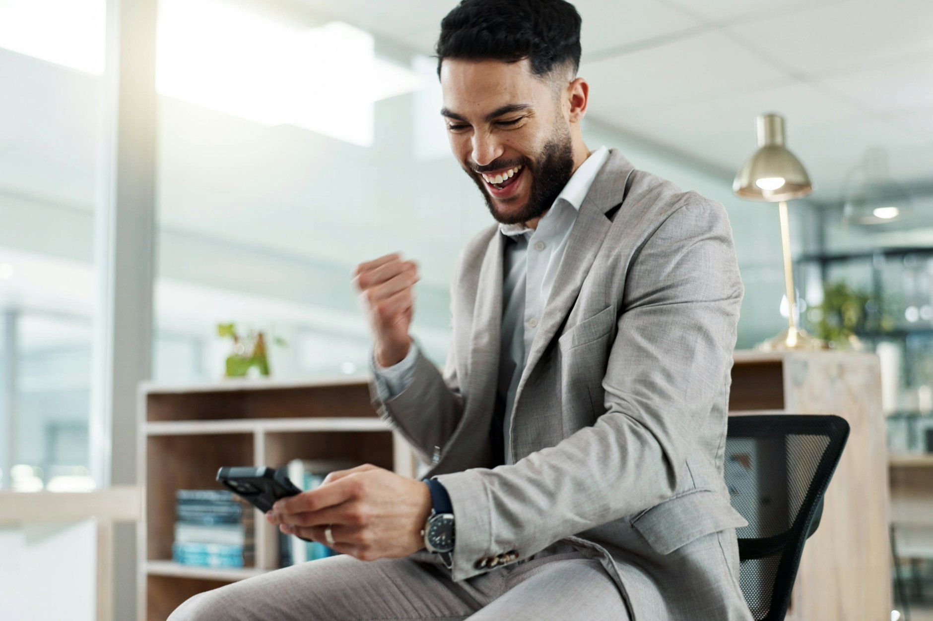 Laut September-Horoskop für Wassermann wird es ein Monat der kreativen Entfaltung und innovativen Möglichkeiten.