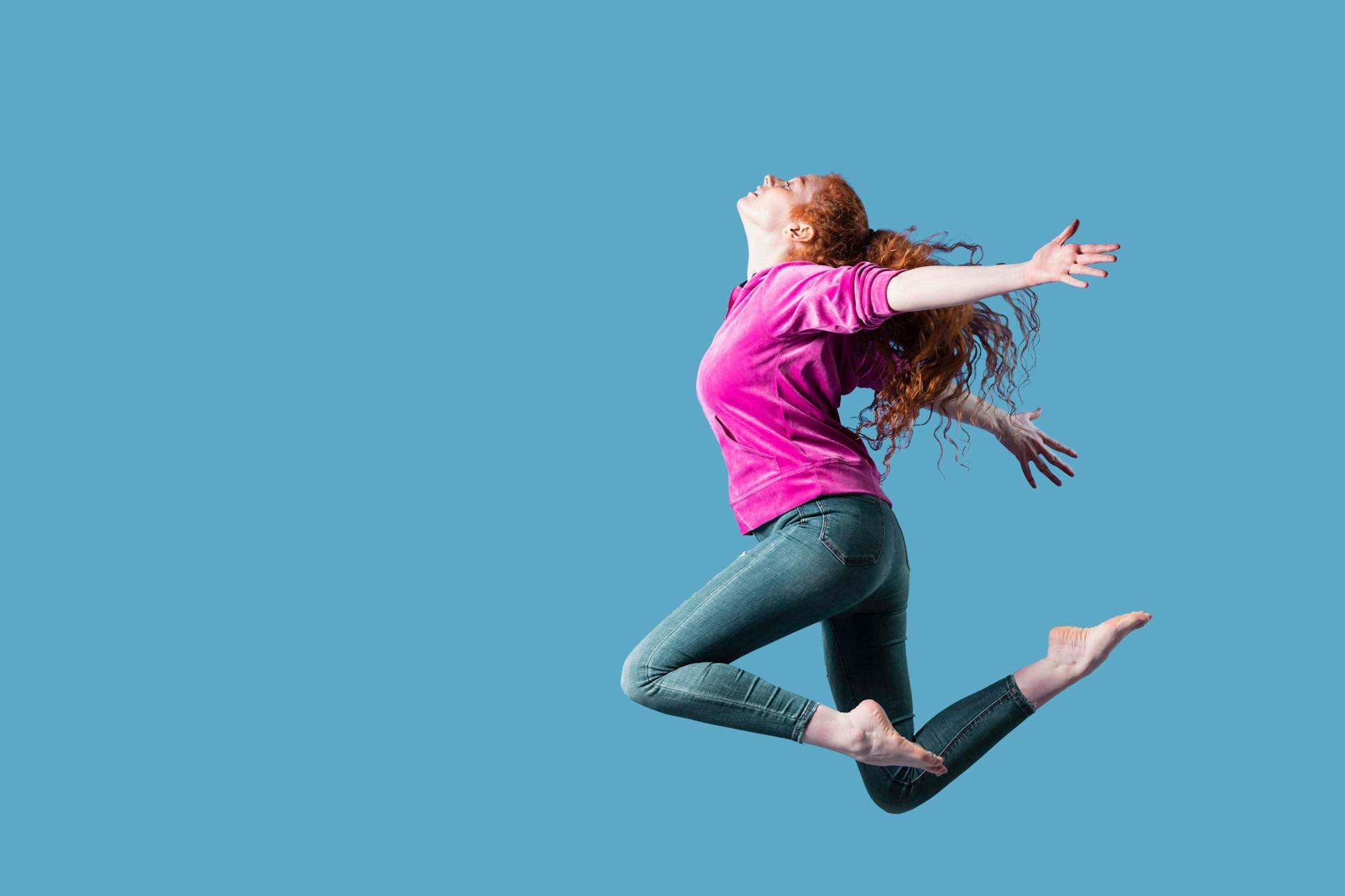 Können Sie vor Glück Freudensprünge machen? Ein Blick in Ihr Horoskop für heute verrät es.