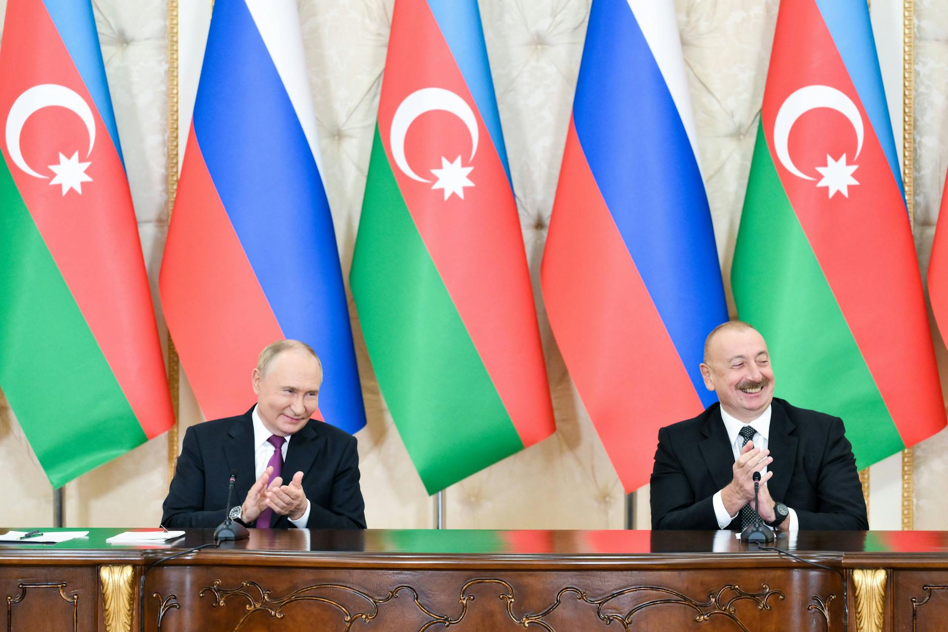 Kremlchef Wladimir Putin war erst kürzlich in der aserbaidschanischen Hauptstadt Baku zu Besuch. Kurz nach Putins Rückreise beantragt Baku eine offizielle Brics-Mitgliedschaft. 